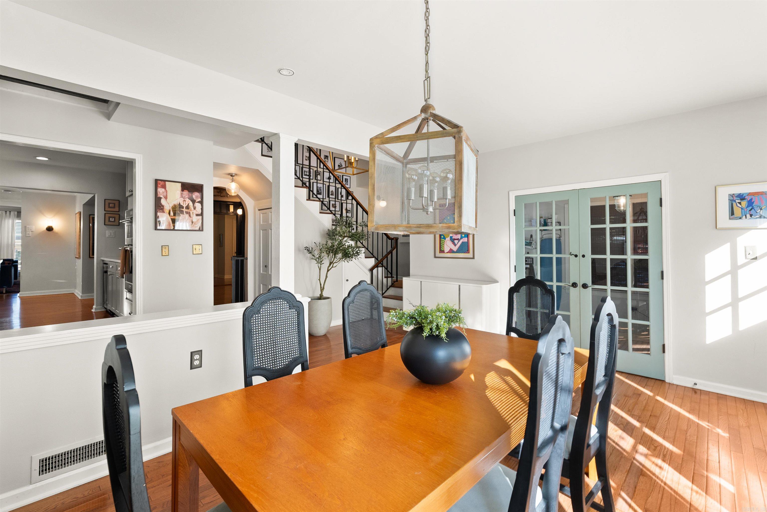 RIDGECREST MANOR - Residential