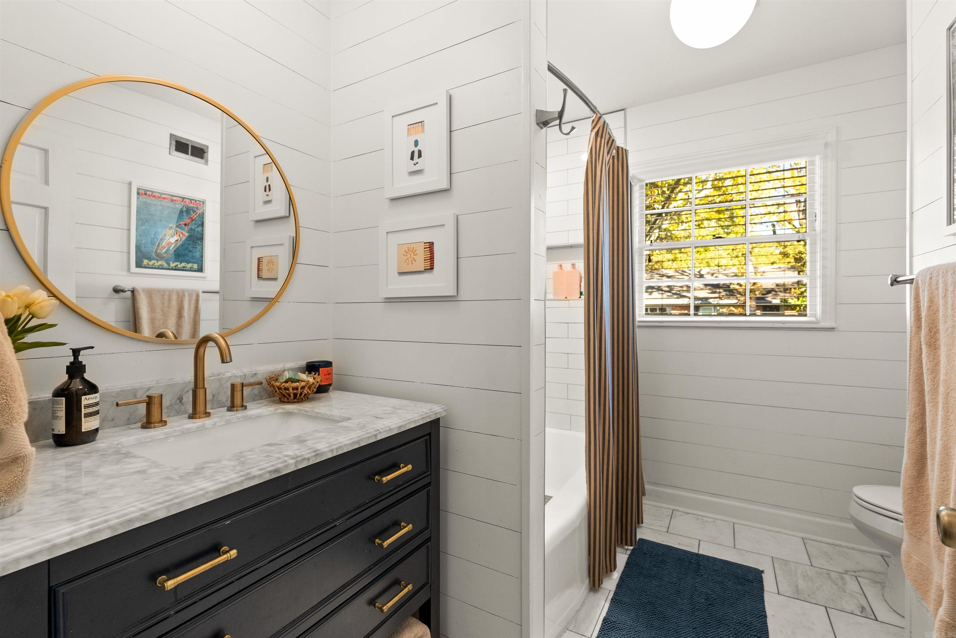 RIDGECREST MANOR - Residential