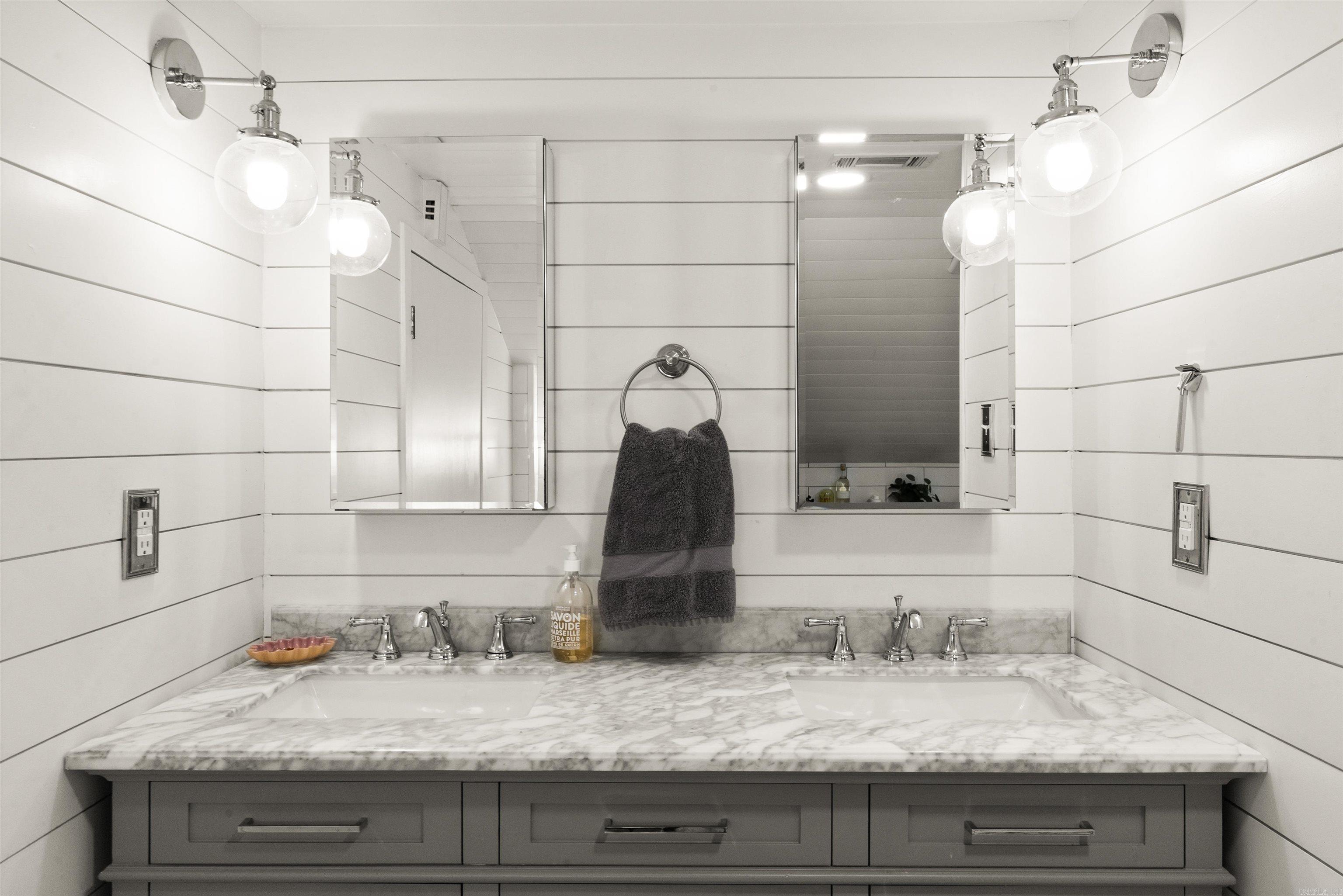 RIDGECREST MANOR - Residential