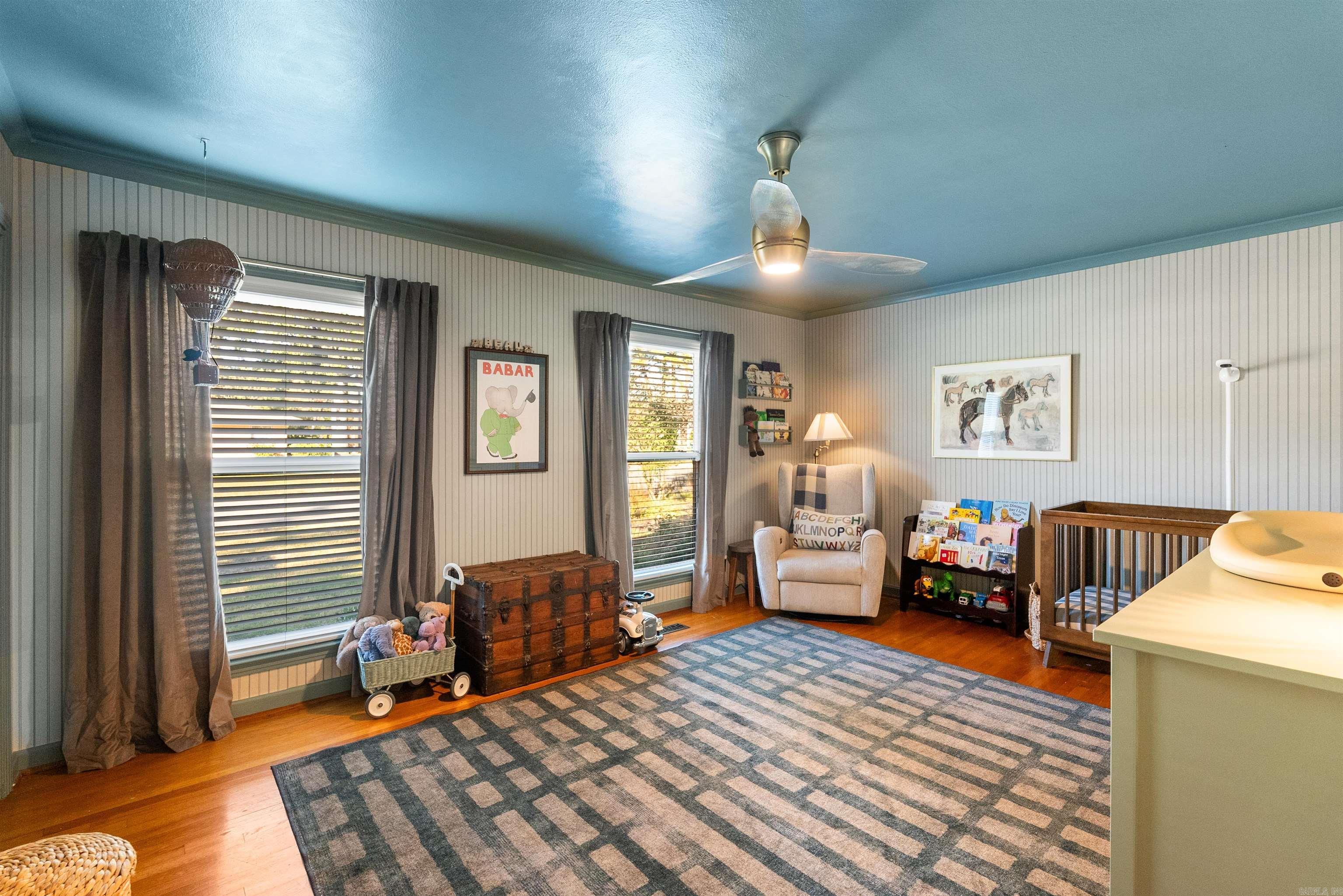 RIDGECREST MANOR - Residential