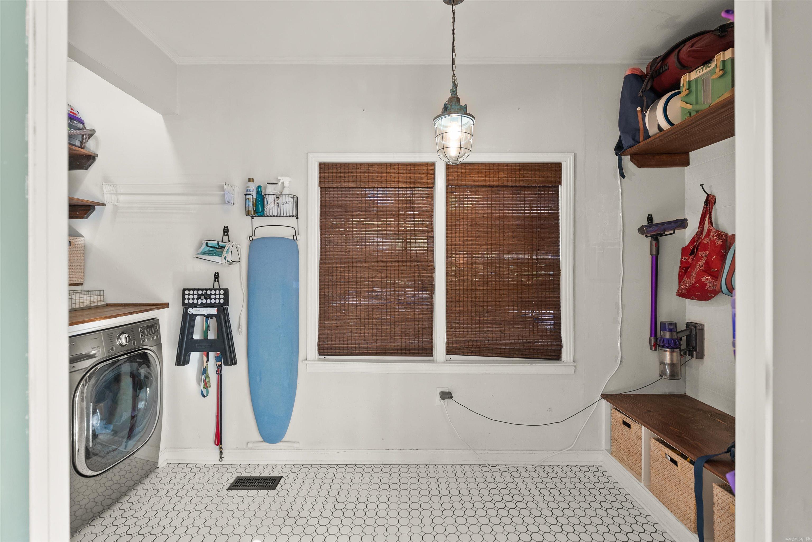 RIDGECREST MANOR - Residential