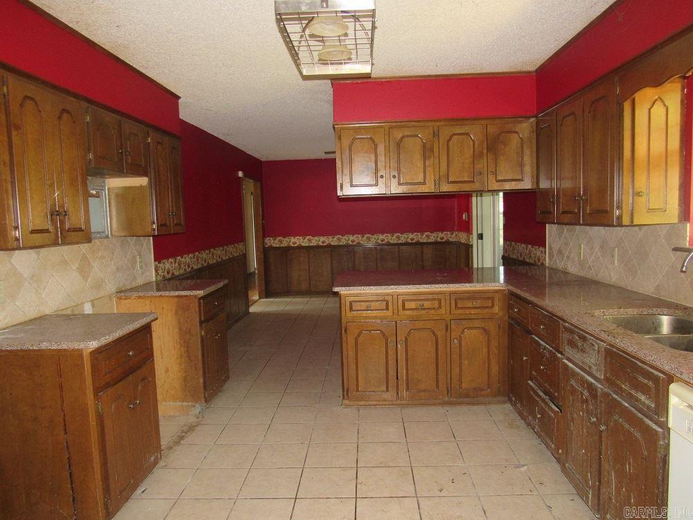 COUNTRYWOOD HPR - Residential