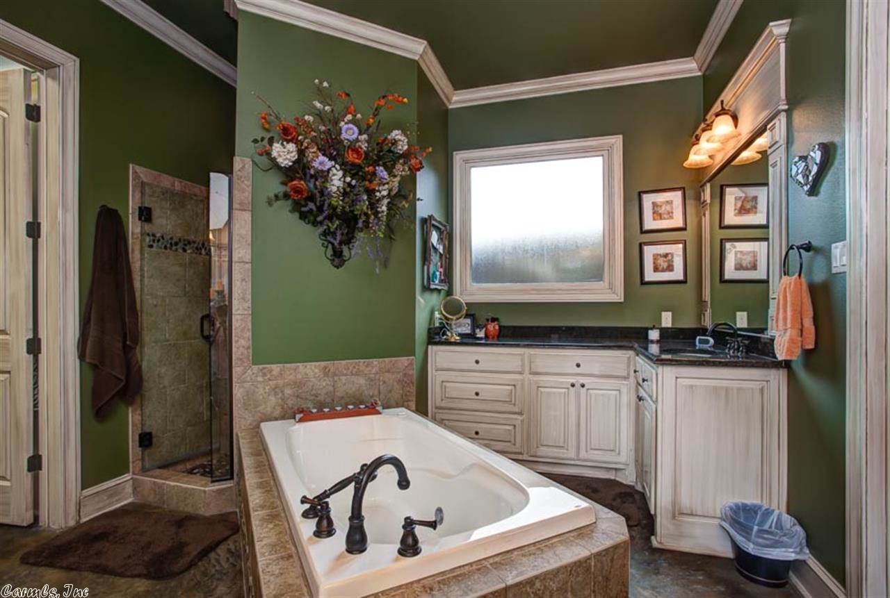 CHENAL VALLEY SEZANNE COURT - Residential