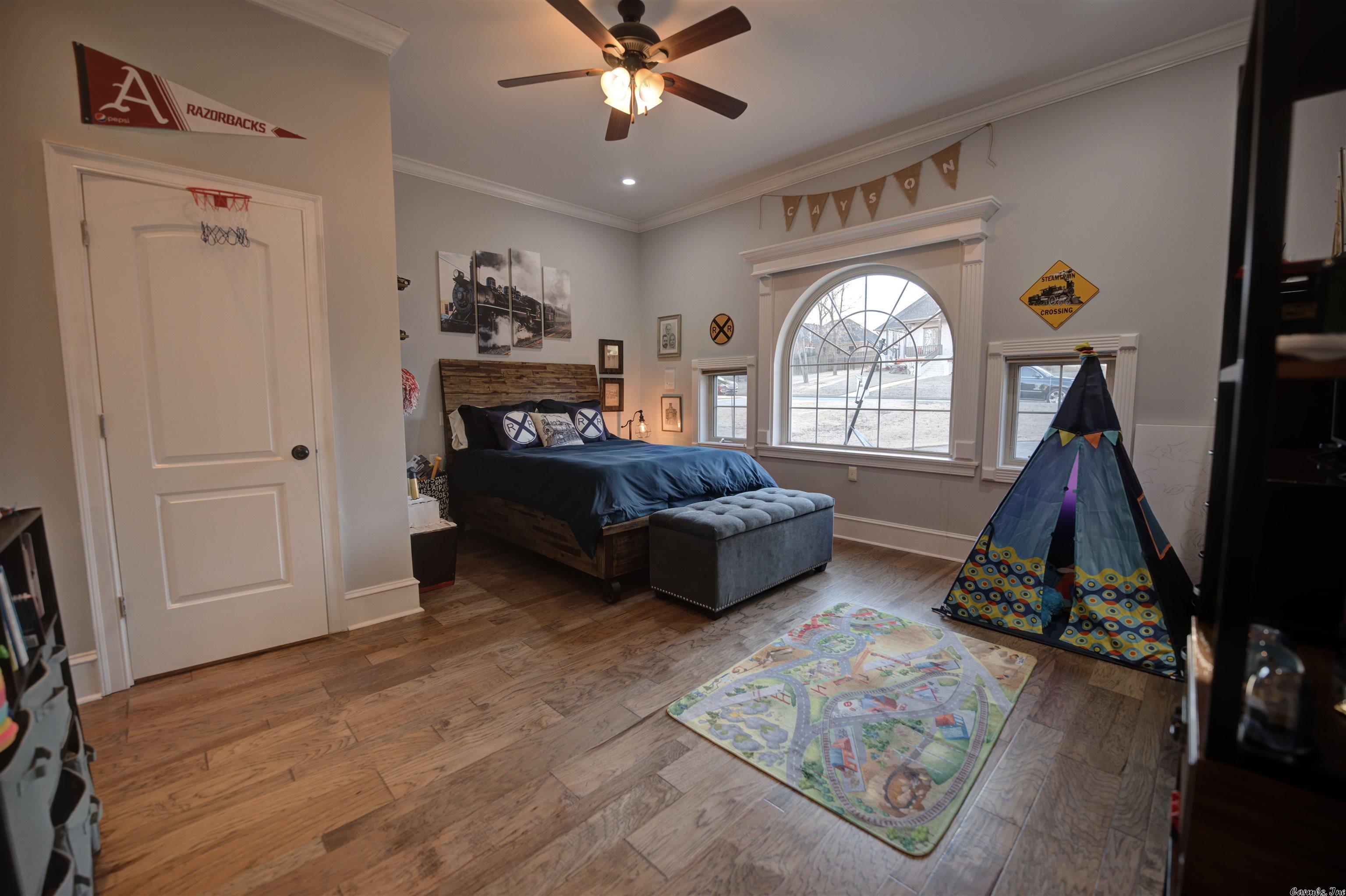 HURRICANE LAKE EST - Residential