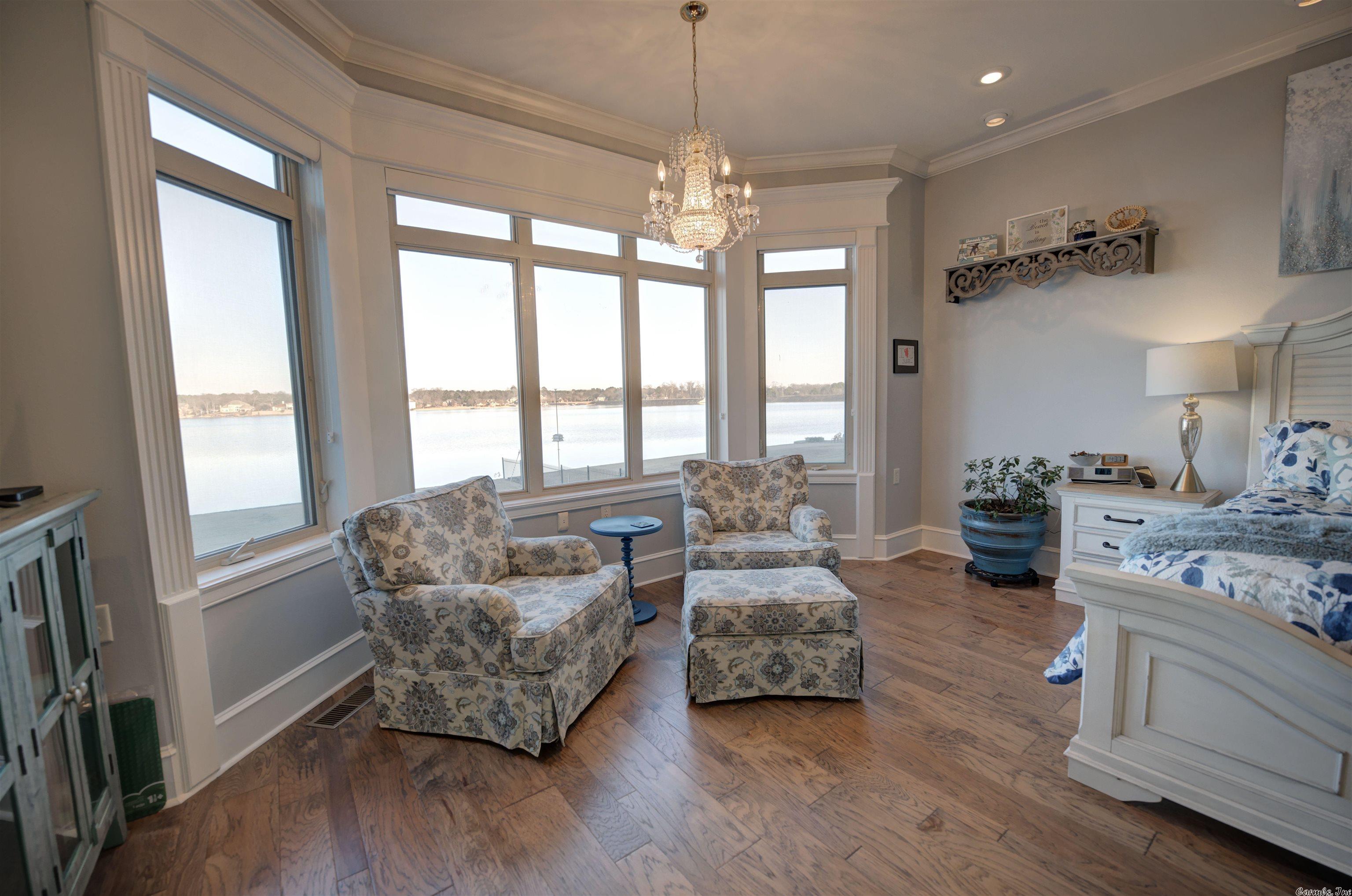 HURRICANE LAKE EST - Residential
