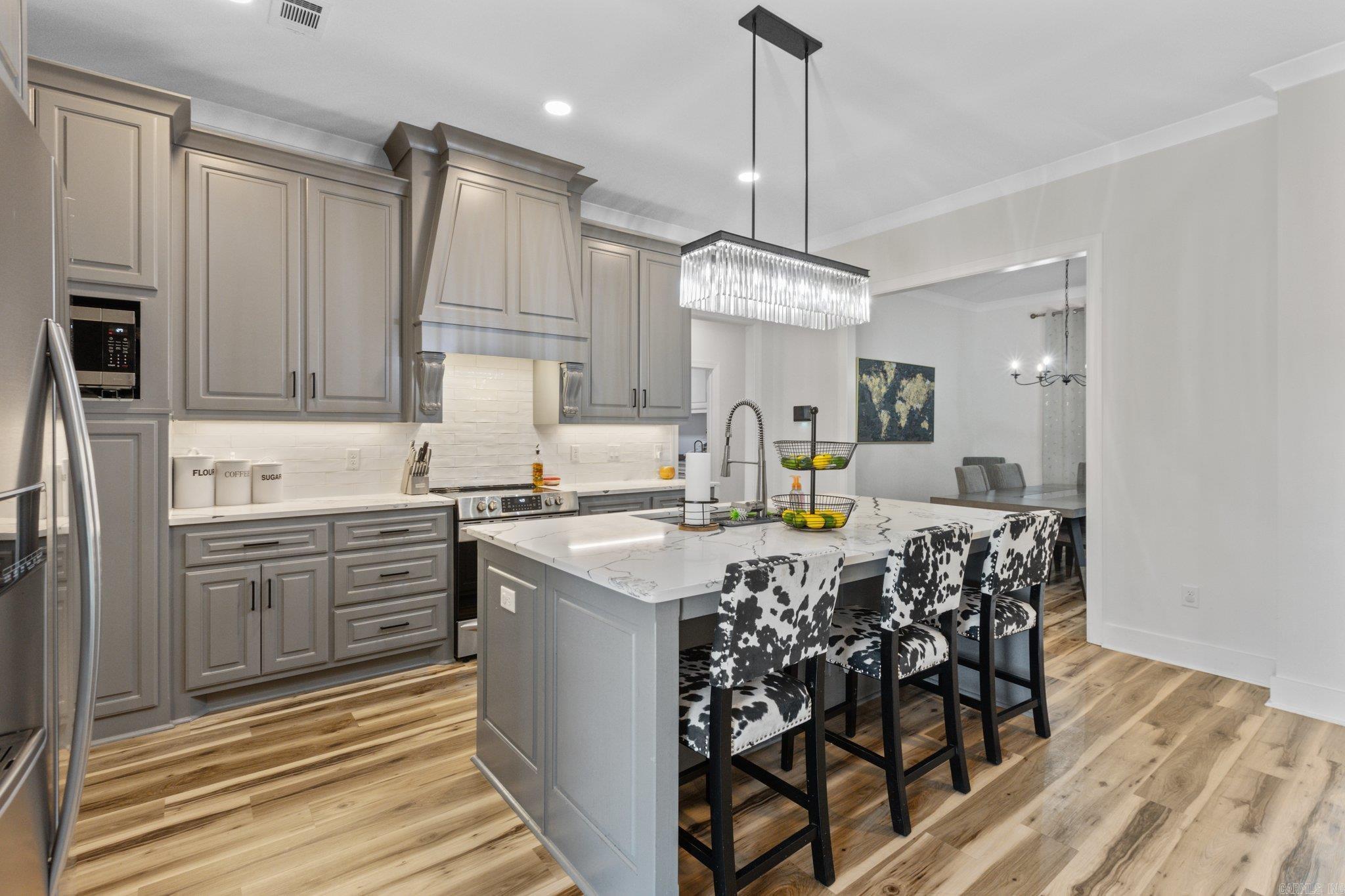 ASHLEY DOWNS - Residential