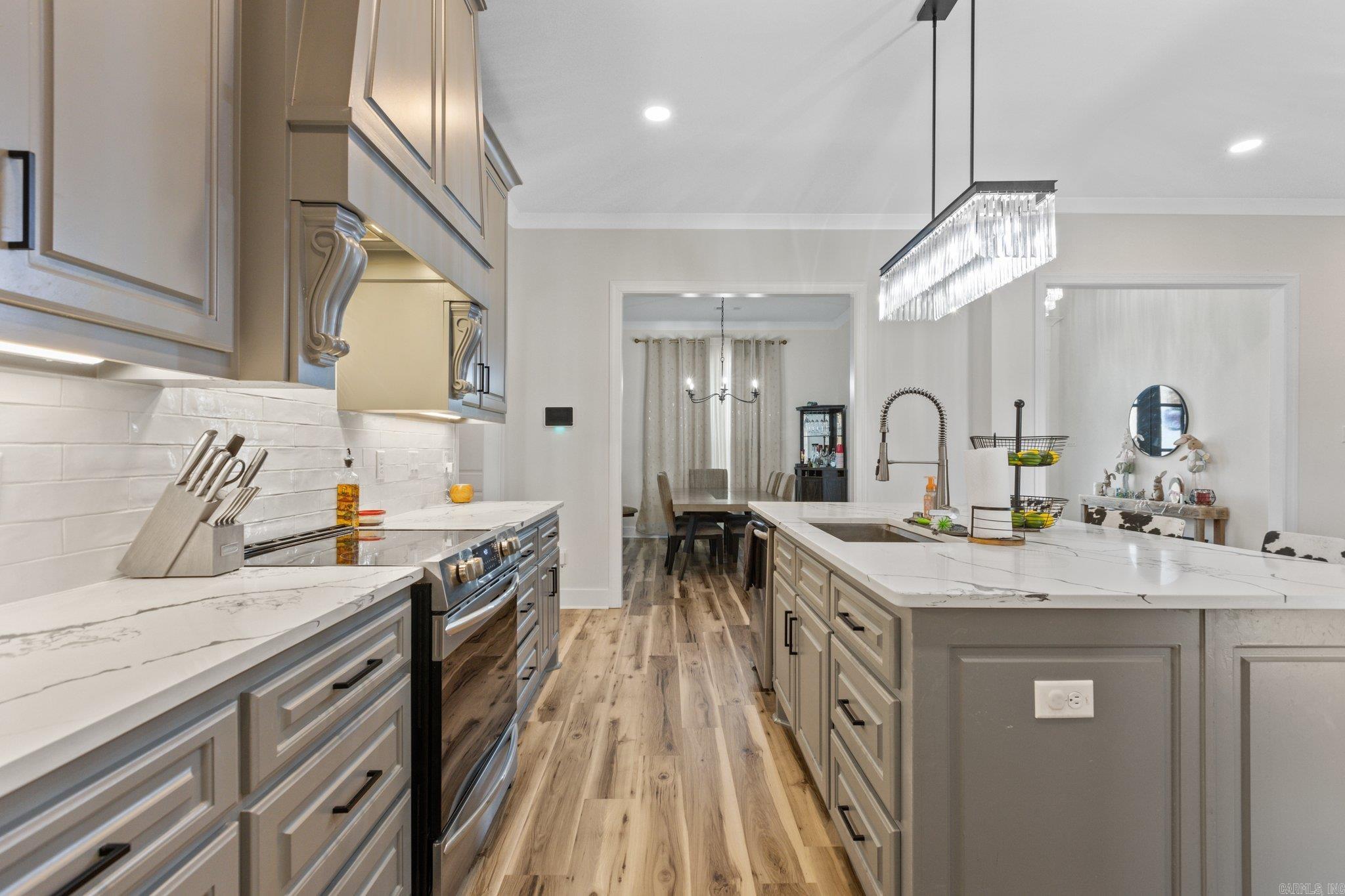 ASHLEY DOWNS - Residential