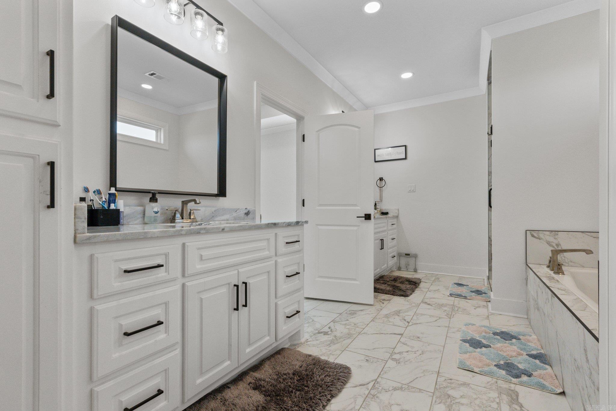 ASHLEY DOWNS - Residential