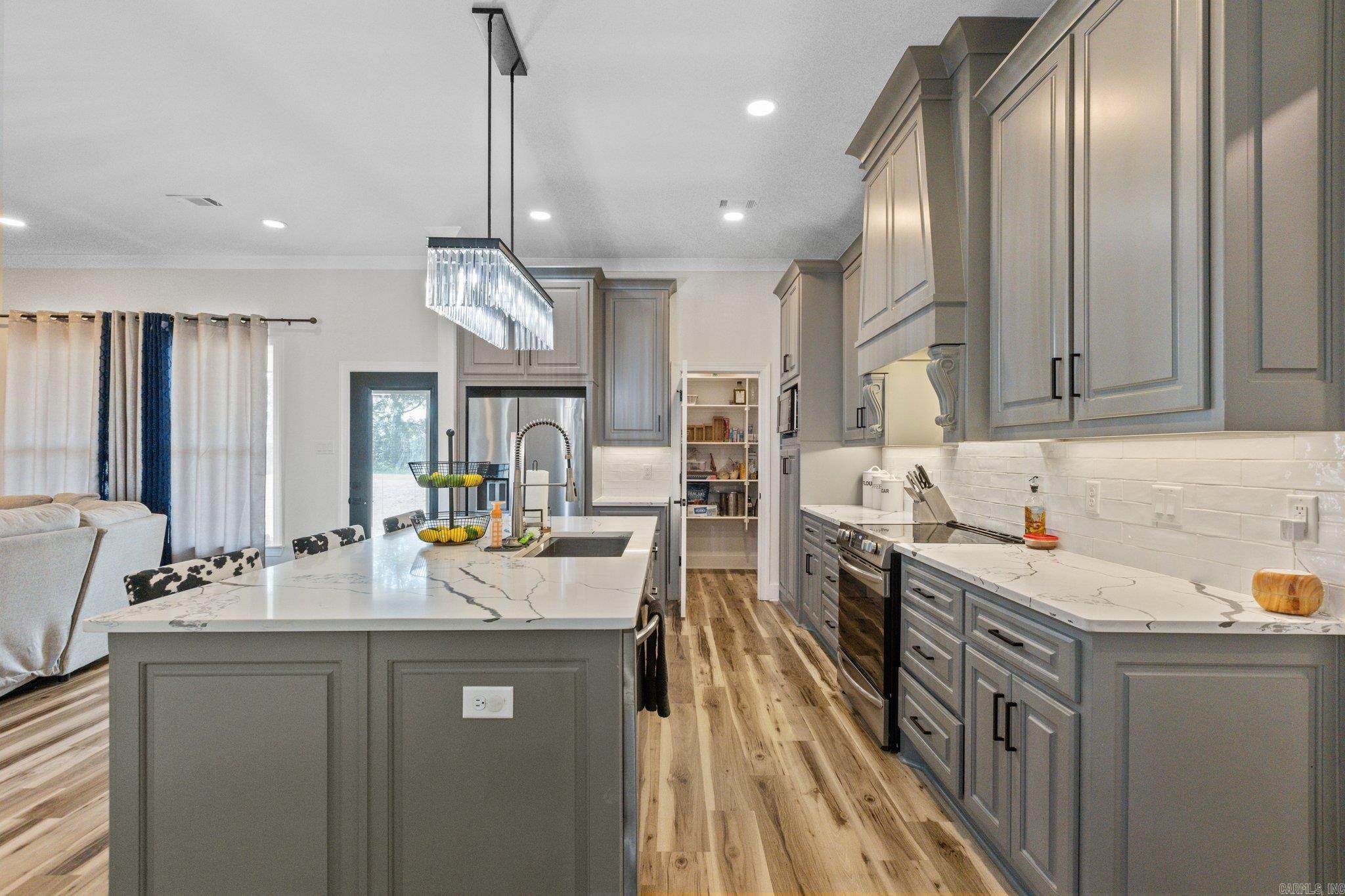 ASHLEY DOWNS - Residential