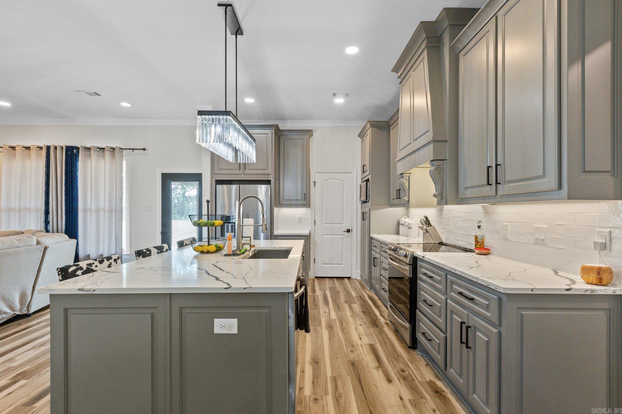 ASHLEY DOWNS - Residential