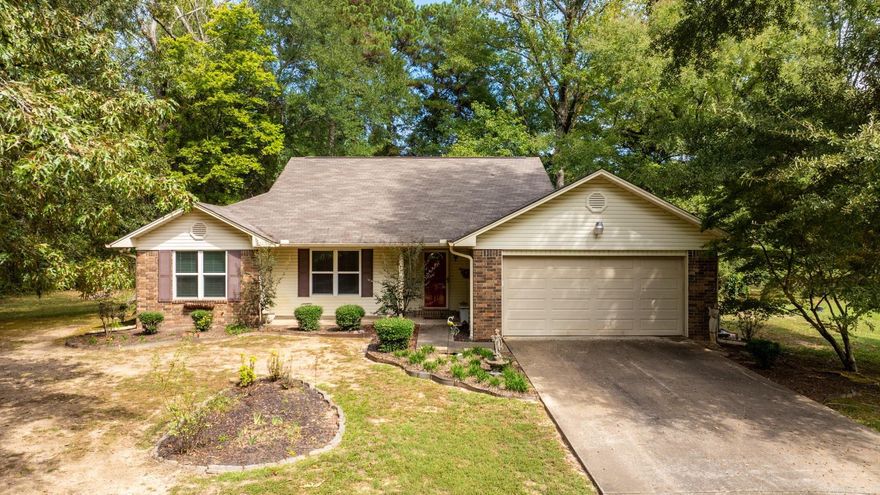 Wonderful home on 1.06 acres located on a cul-de-sac.  There's also a large shop in back with electricity and a generator for the house.  The home has been very well kept and is in great condition.  Updated kitchen includes solid surface countertop, subway tile backsplash and stainless appliances.  The family room has a fireplace, wood floors, vaulted ceiling and opens to the covered porch in the backyard.  The master bedroom has an extra sitting area space...or this could be used for a desk area.  The master bath features a walk in shower, tub and a large walk in closet.  The lot is large and has lots of privacy. The house is located in a Rural Development qualifying area.
