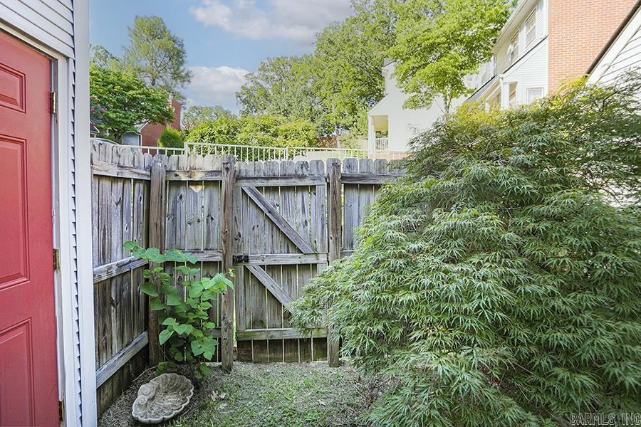 CHIMNEY COVE HPR - Residential