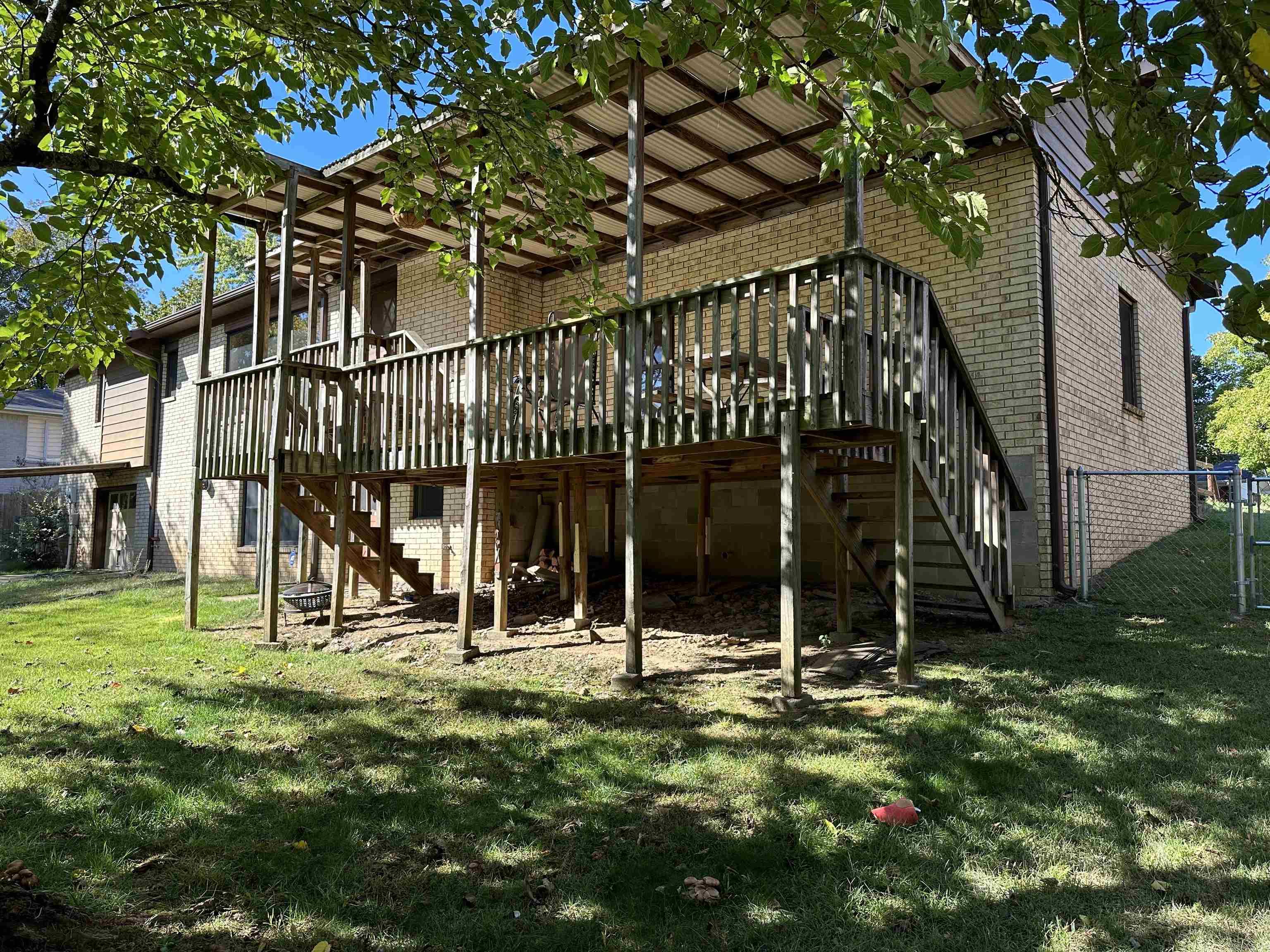 LAKEWOOD ESTATES - Residential