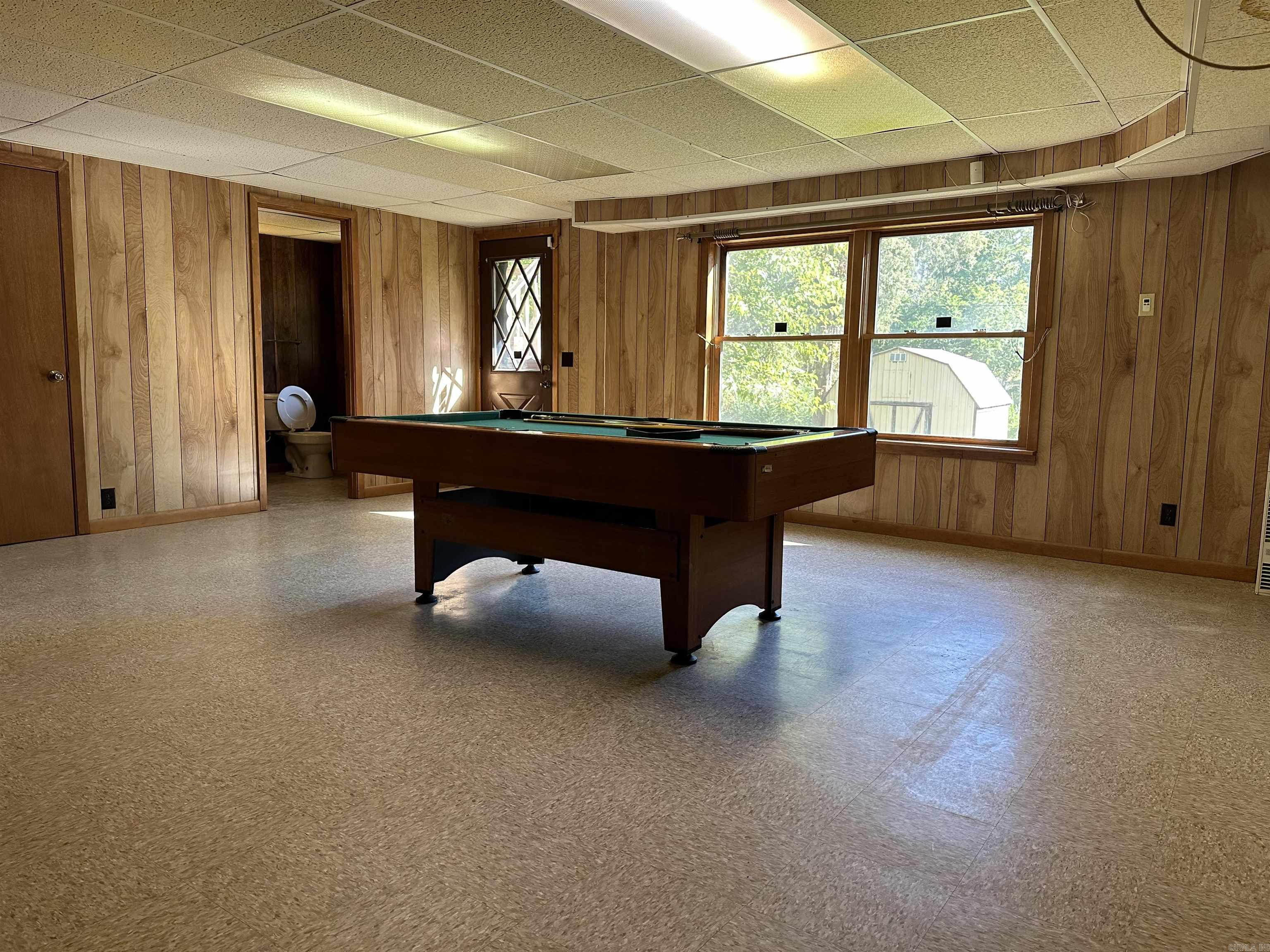 LAKEWOOD ESTATES - Residential