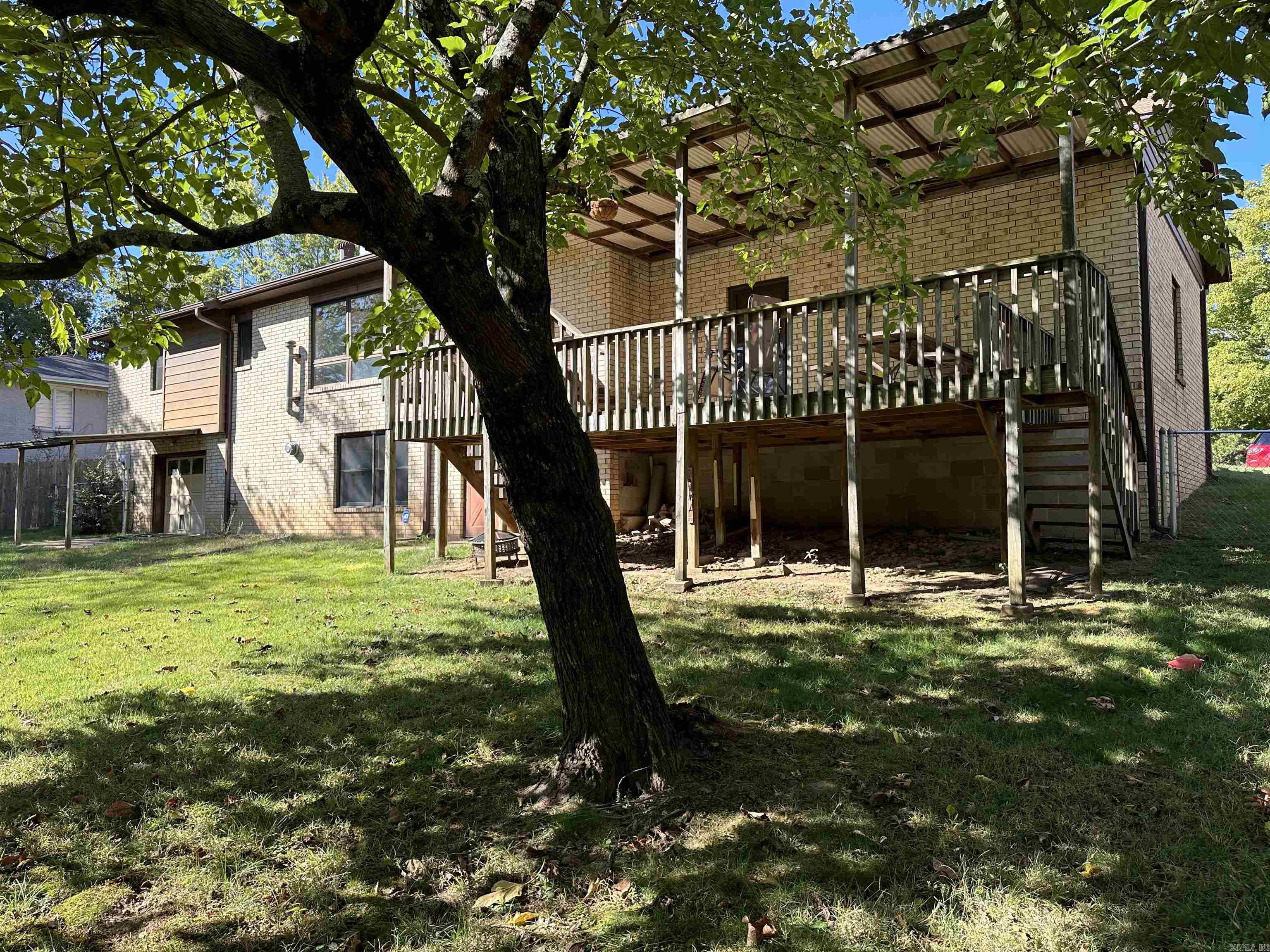 LAKEWOOD ESTATES - Residential