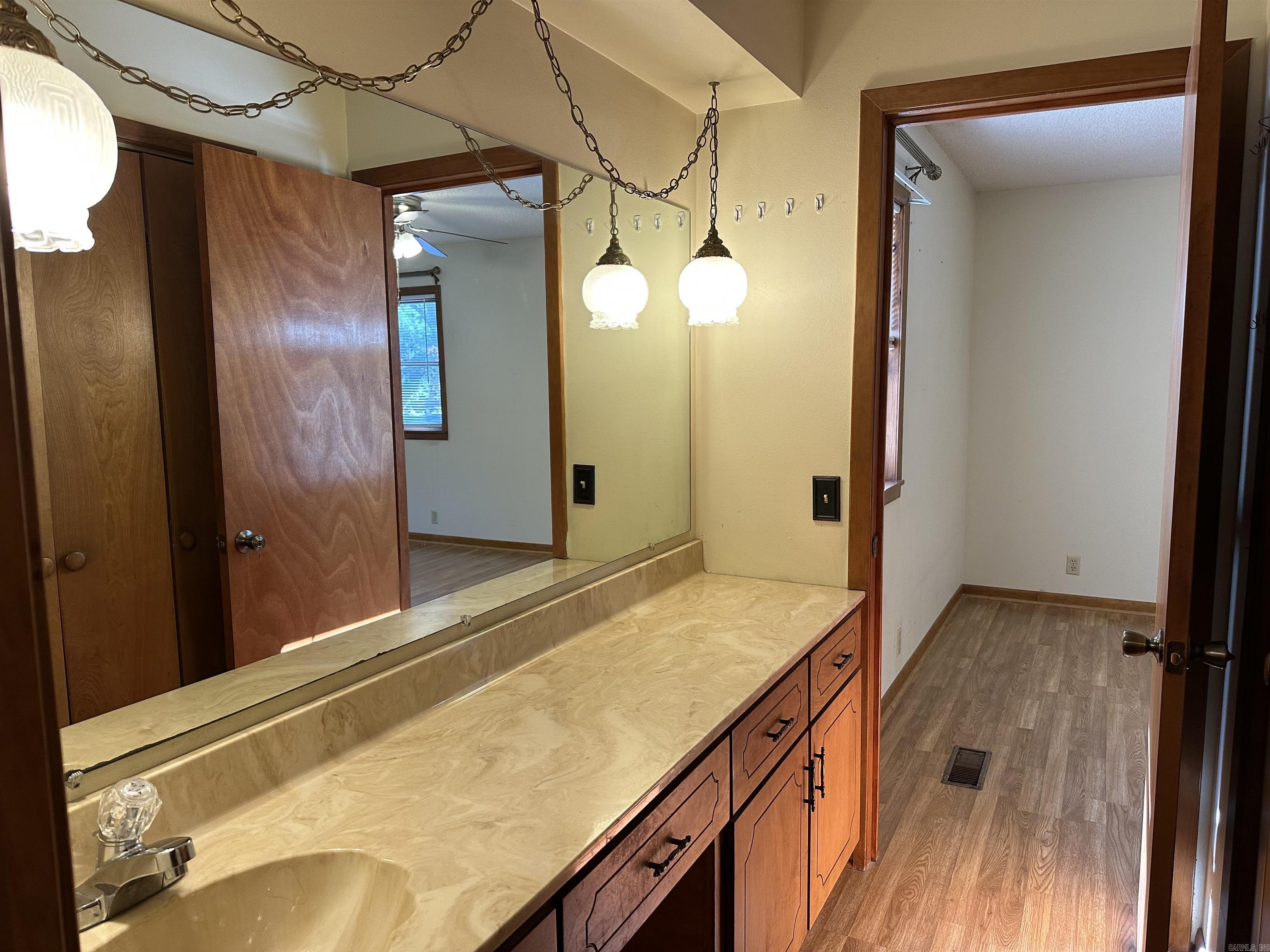 LAKEWOOD ESTATES - Residential