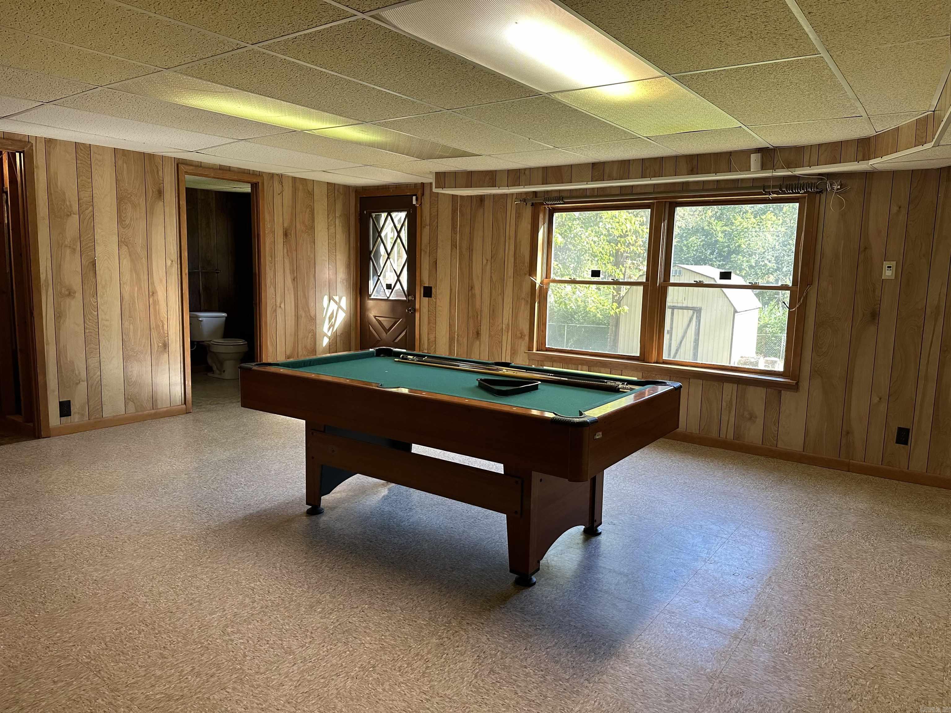 LAKEWOOD ESTATES - Residential