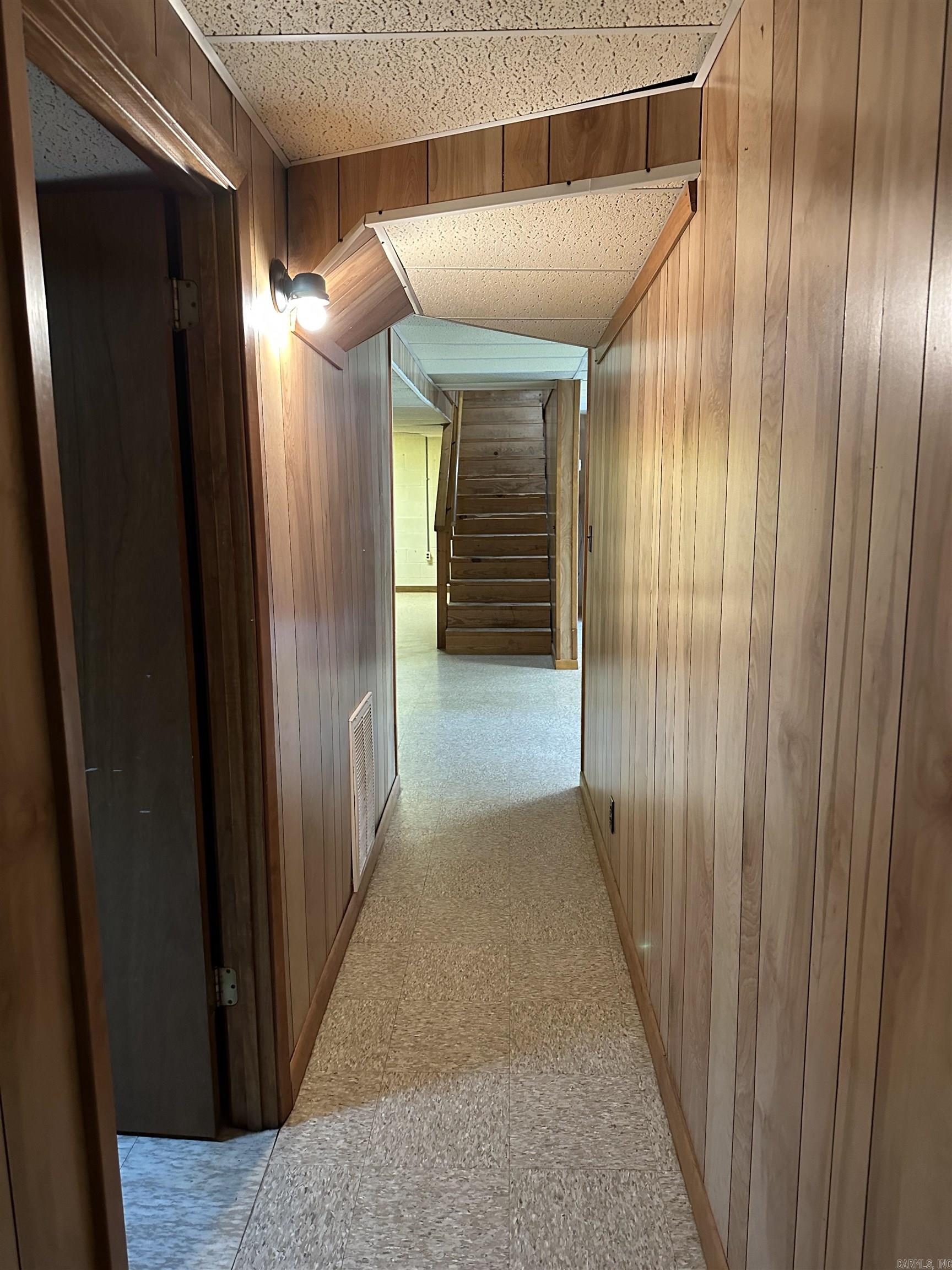 LAKEWOOD ESTATES - Residential