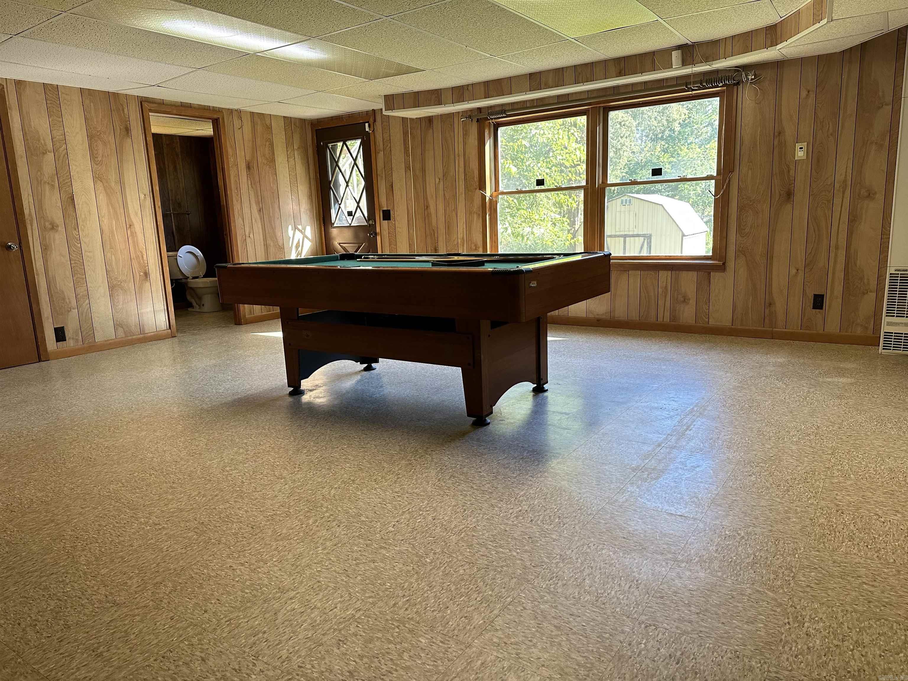 LAKEWOOD ESTATES - Residential