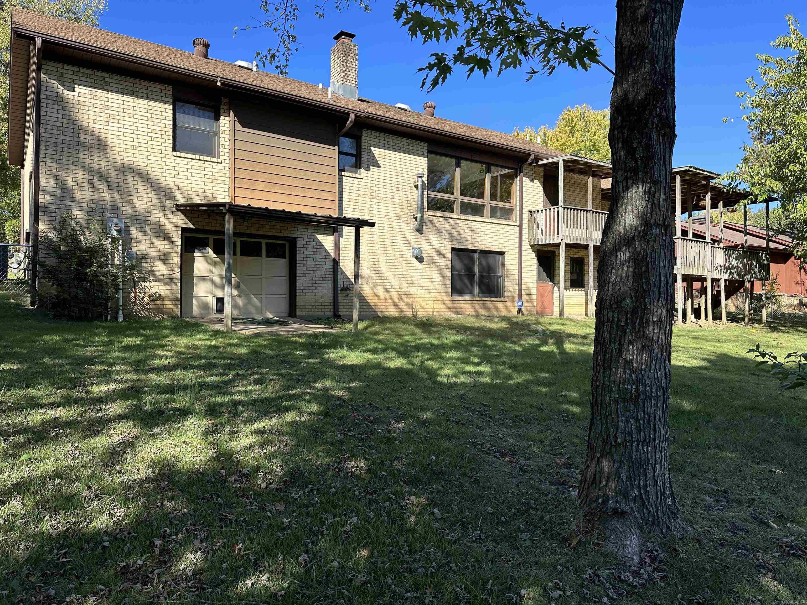 LAKEWOOD ESTATES - Residential