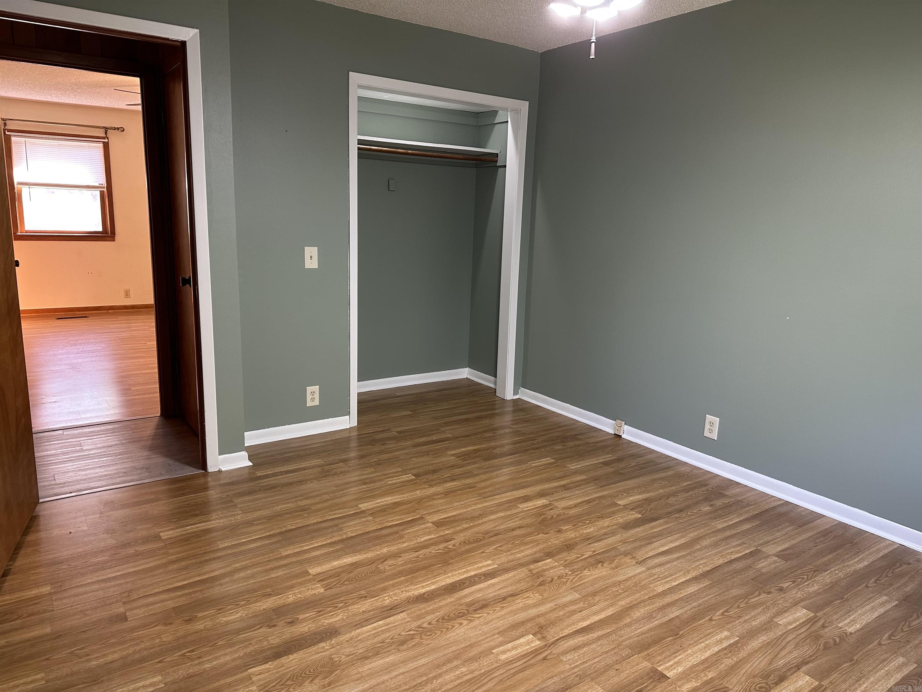 LAKEWOOD ESTATES - Residential