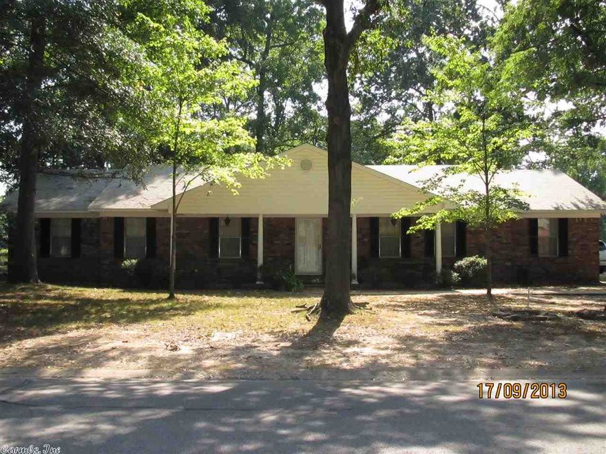 Nice tree shaded lot in Cloverdale with  4  spacious bedrooms 2 full bath home.  Big laundry room with sink and closet.  Lots of storage in kitchen.    Breakfast area, formal dining and living areas.  Family room with fireplace. (Gas line has been put in fireplace) Privacy fence  and storage building in back yard.  There are 2 H/A units and 2 hot water heaters.  Over 2700 sq ft.