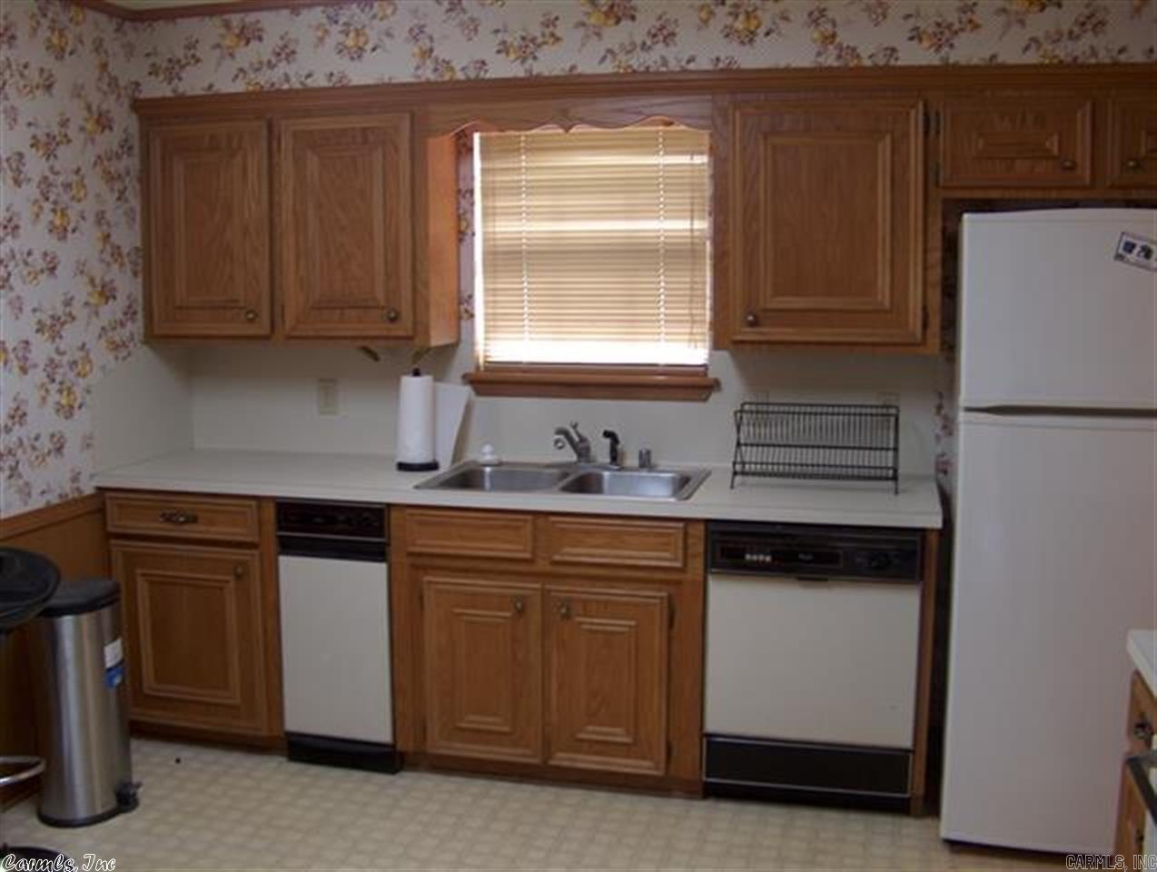 PARKWAY PLACE - Residential Lease