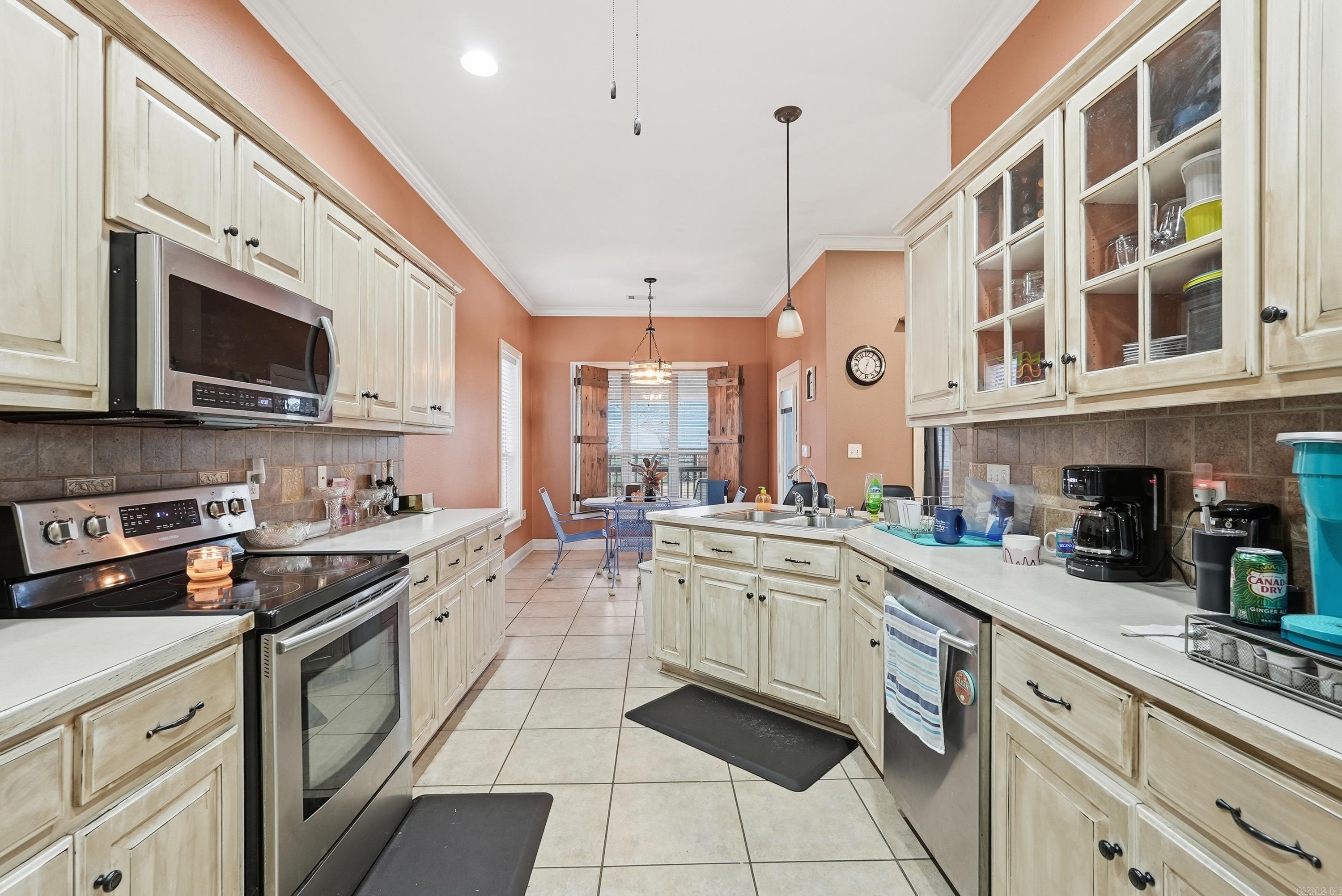 COLONY WEST ADDN - Residential