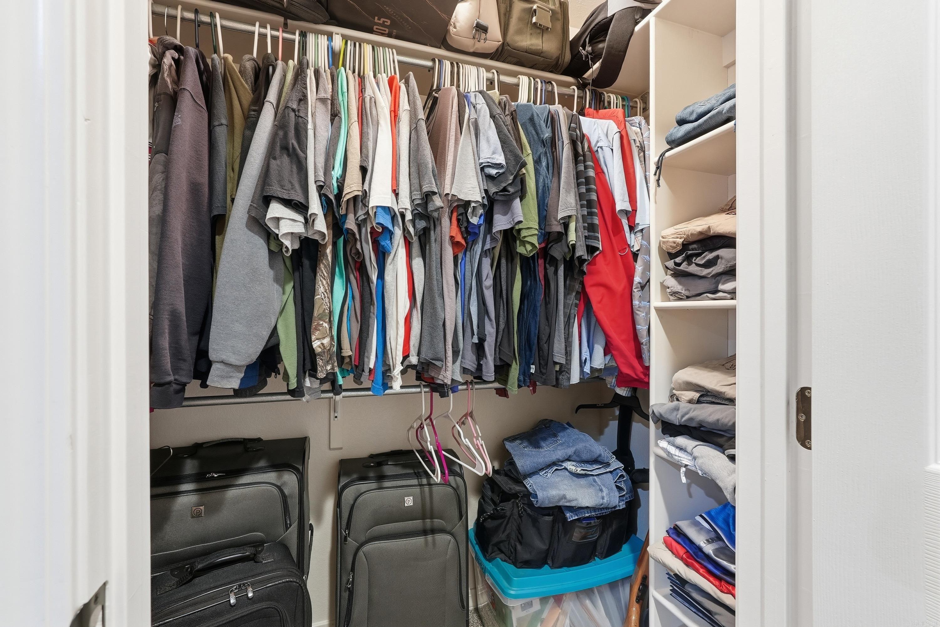 COLONY WEST ADDN - Residential