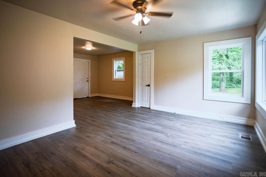 EAST END HGTS - Residential