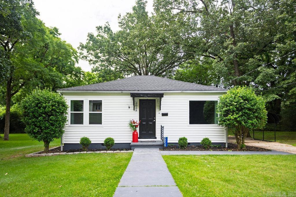 EAST END HGTS - Residential