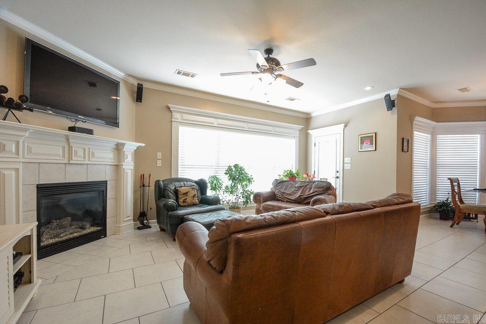 FOXWOOD J - Residential