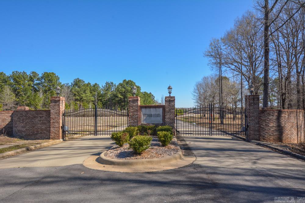 FOXWOOD J - Residential