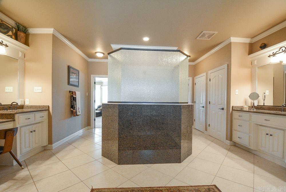 FOXWOOD J - Residential