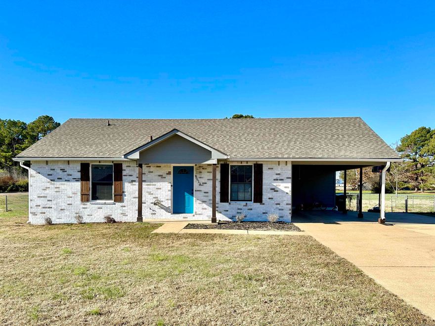 Situated on an approximately one acre corner lot near Valley View schools, this 3 bedroom, 1.5 bath home is for you! Recent 2022 updates include new roof and gutters, HVAC system including all ductwork, exterior siding and window trim, kitchen appliances, tankless hot water heater, and beautifully remodeled bathroom. Call for an appointment.