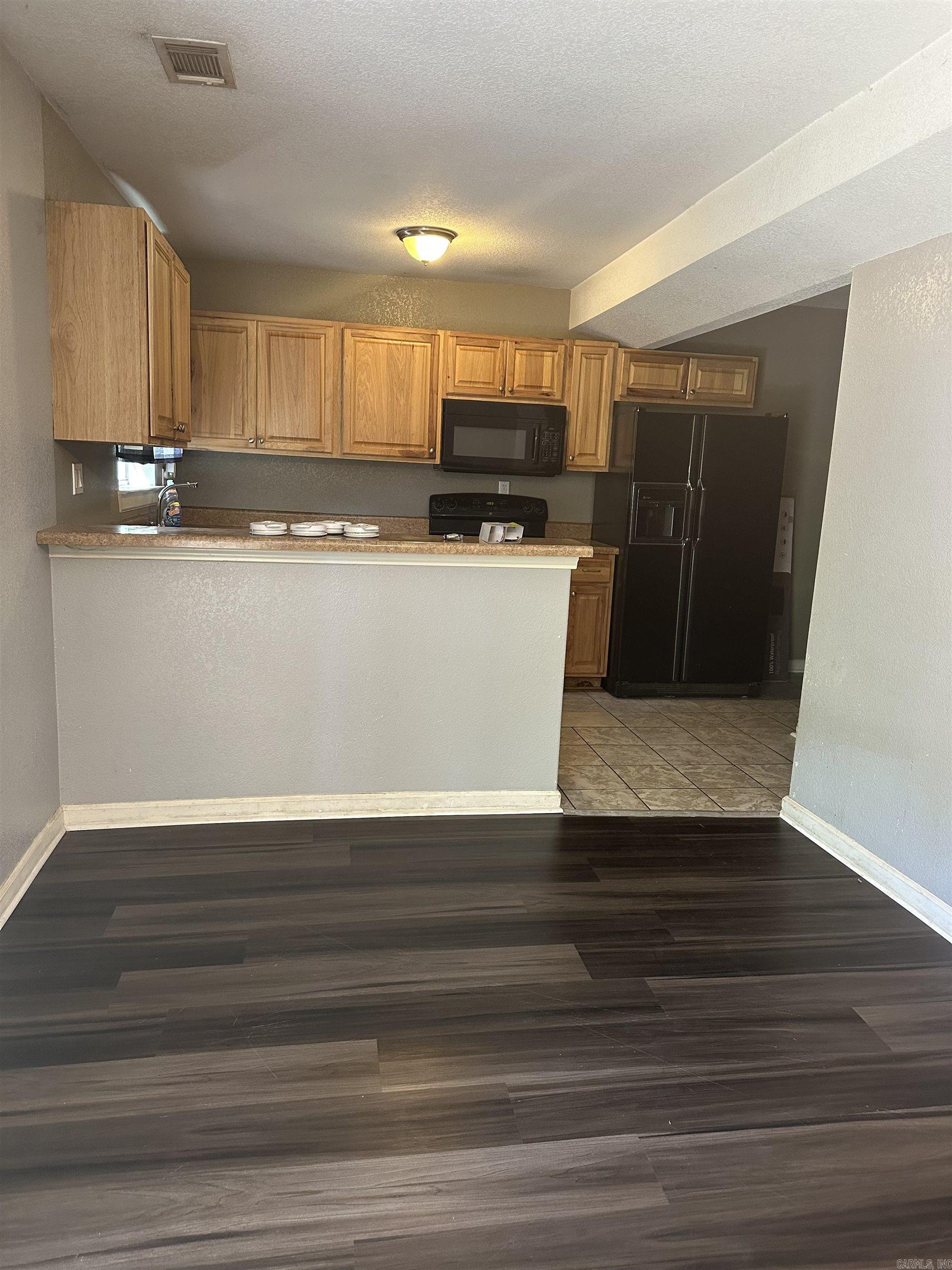 BARROW JOHN - Residential