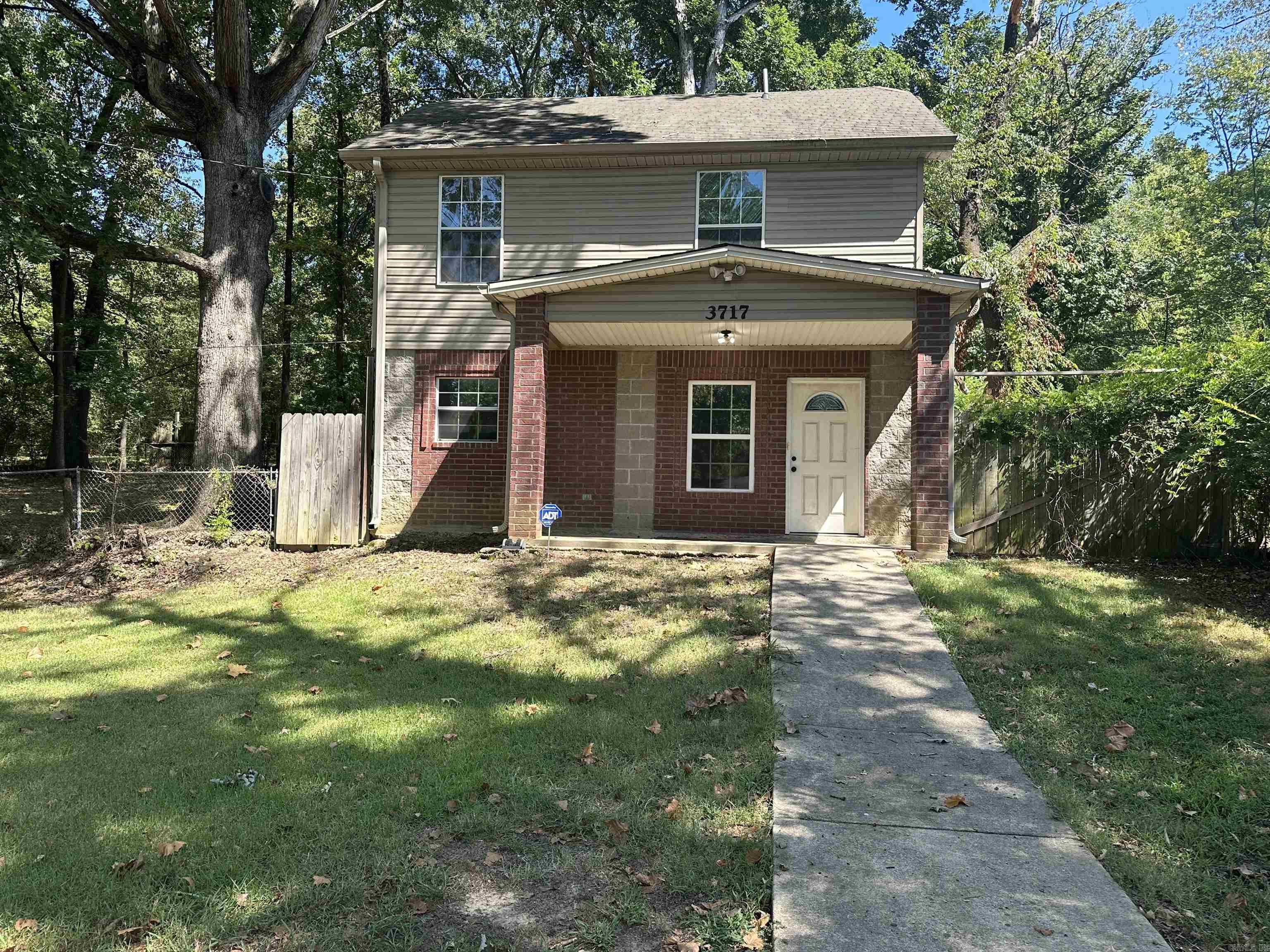 BARROW JOHN - Residential