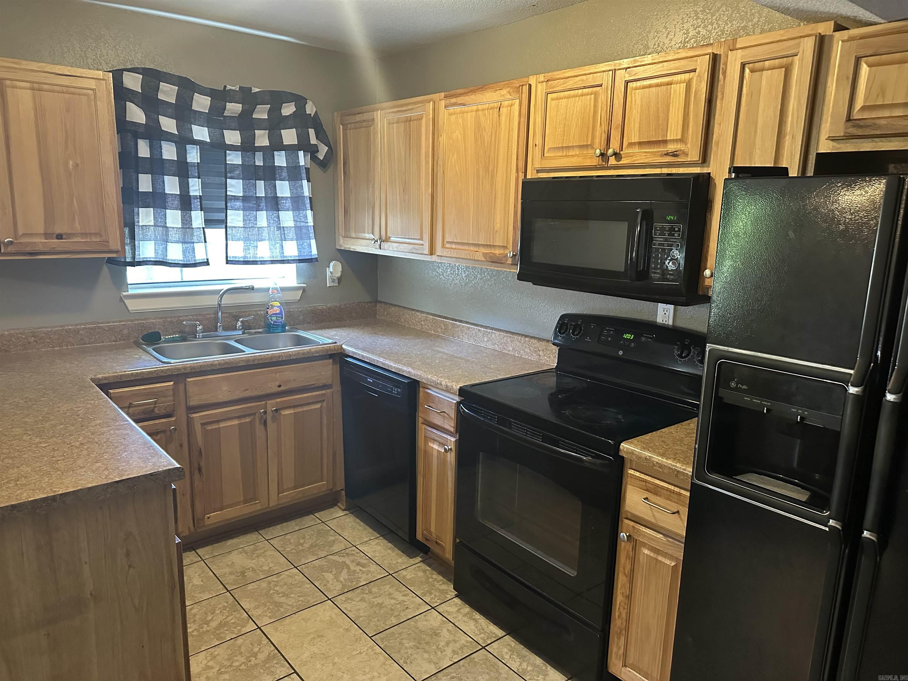 BARROW JOHN - Residential