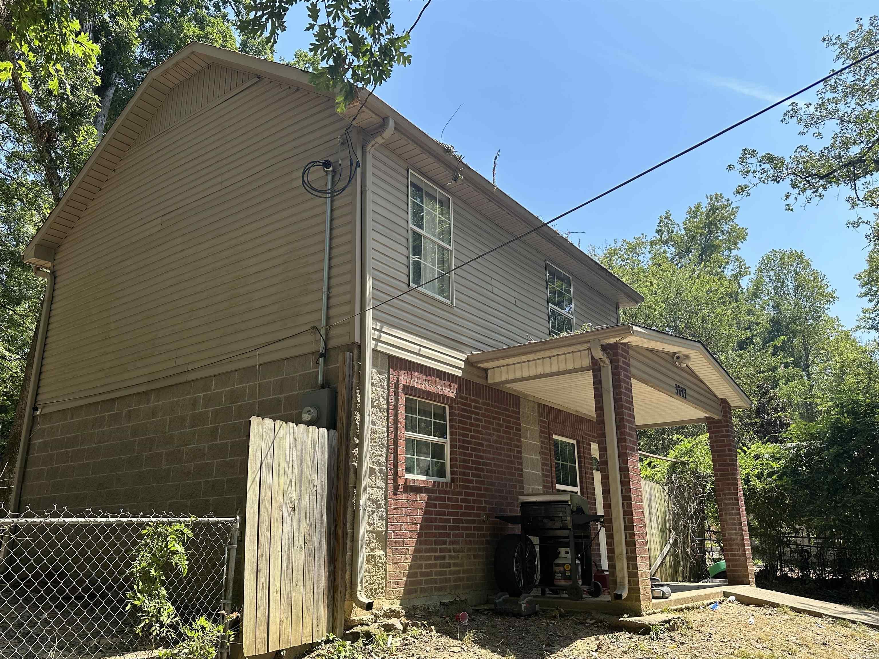 BARROW JOHN - Residential