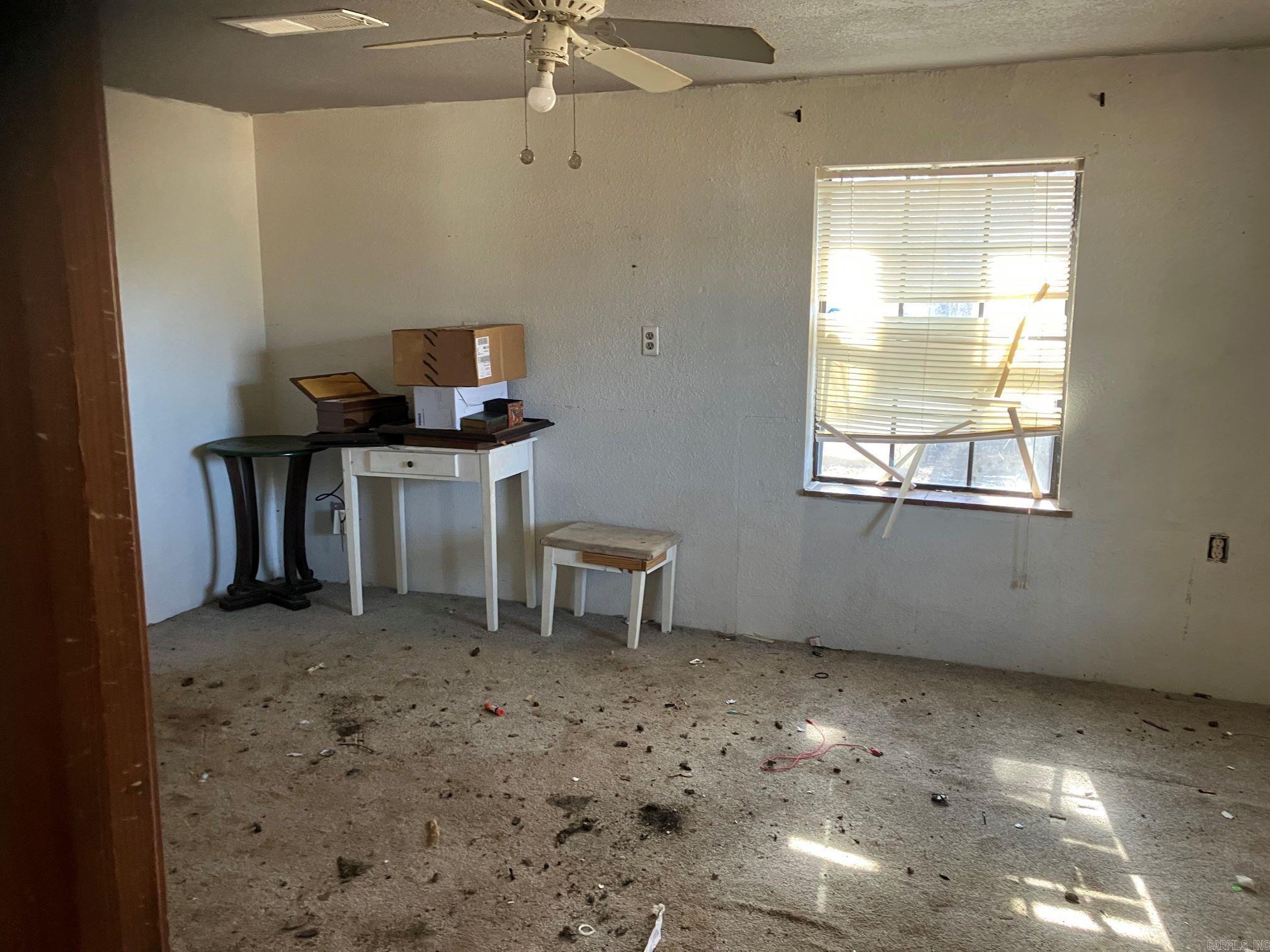 WALDRON CITY - Residential