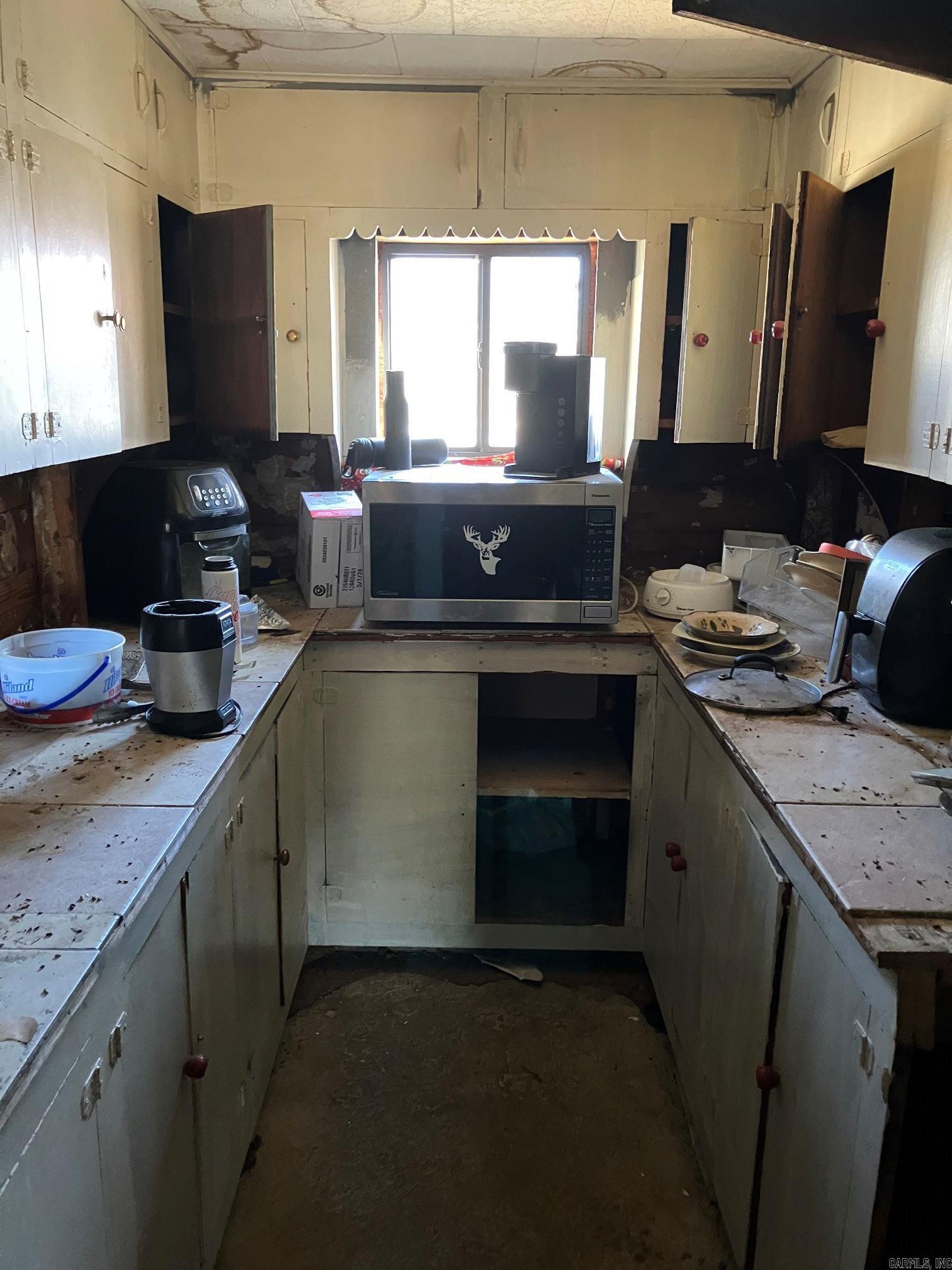 WALDRON CITY - Residential