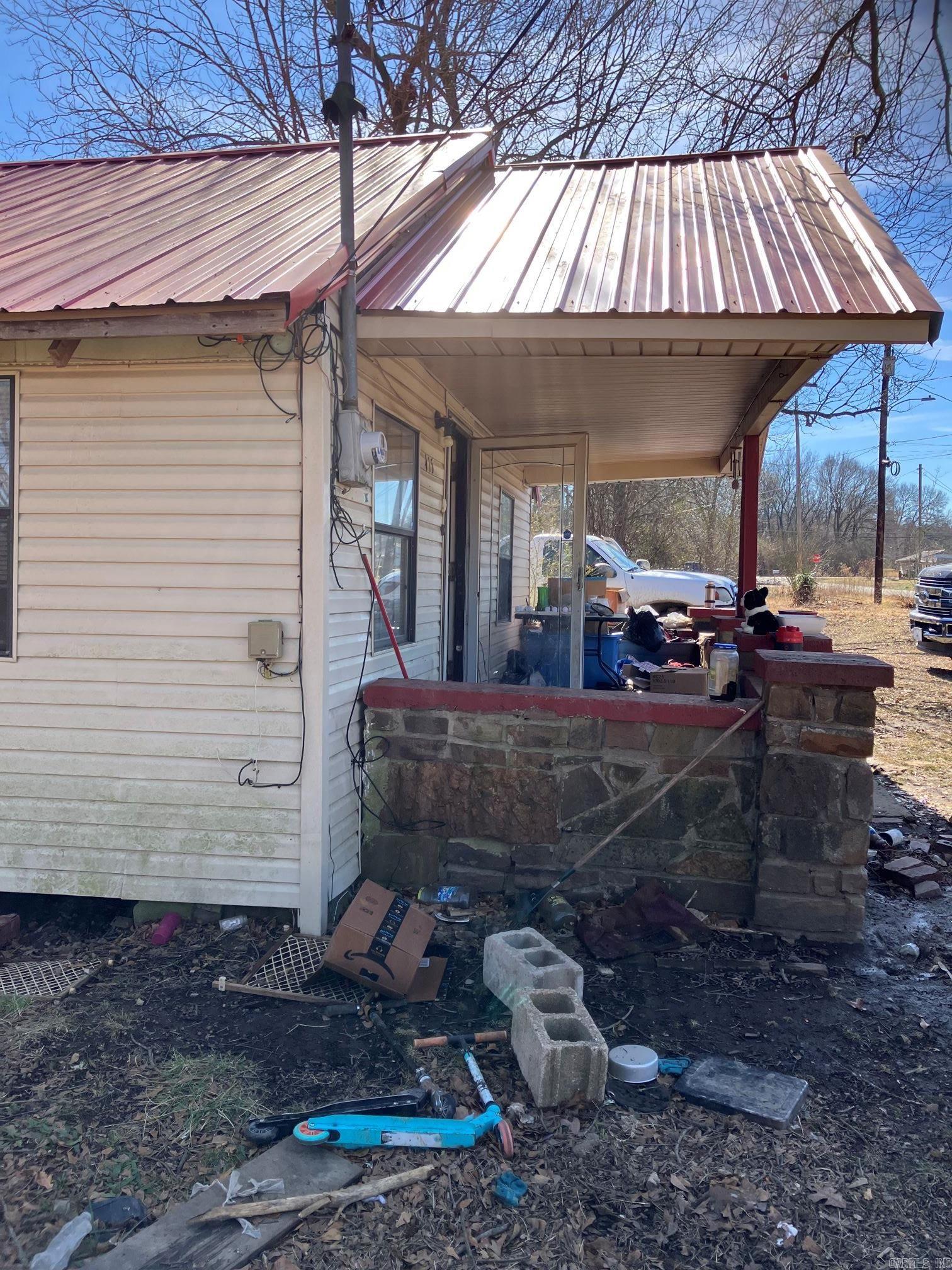 WALDRON CITY - Residential