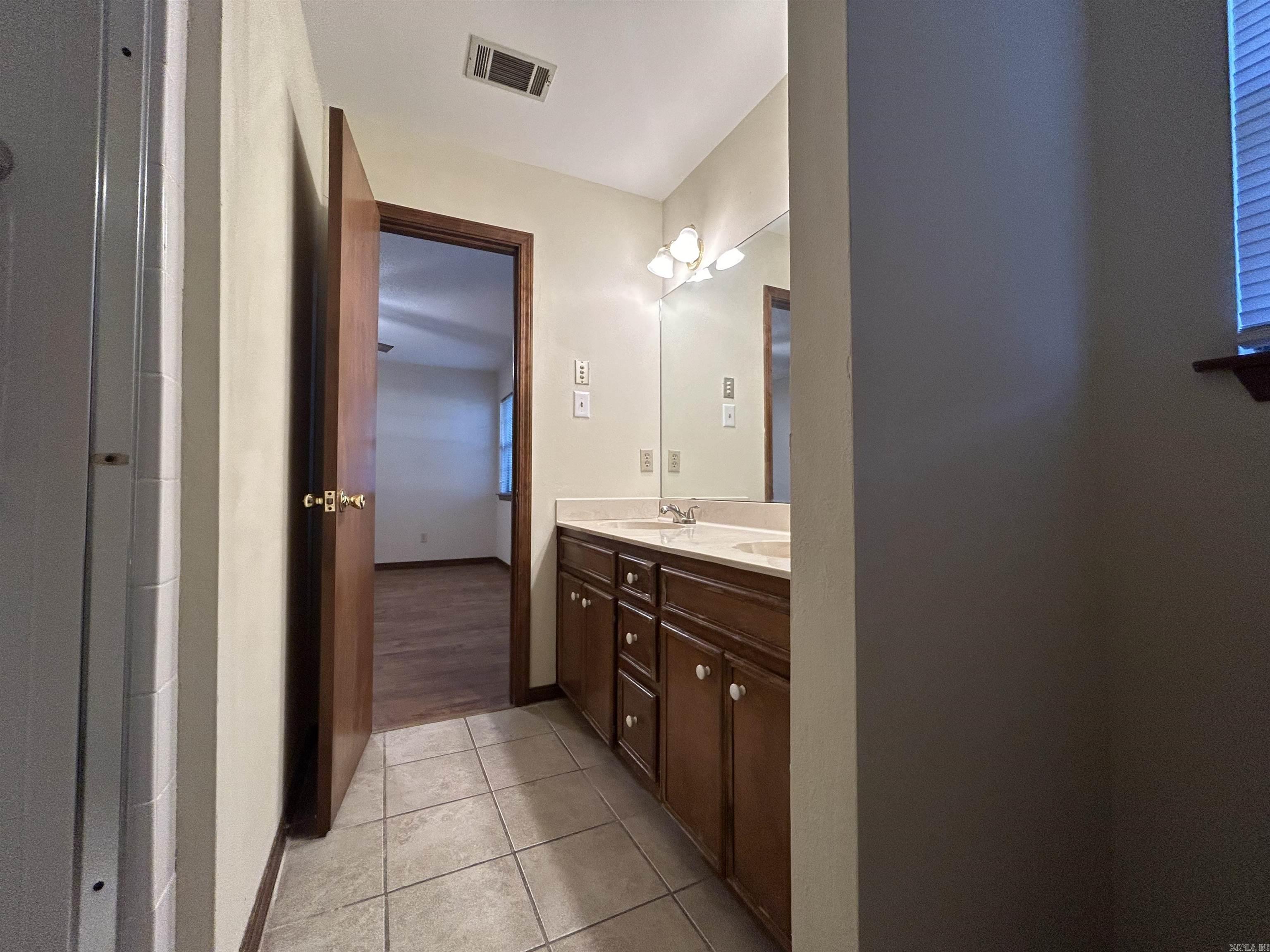 HIGHLAND HILLS - Residential