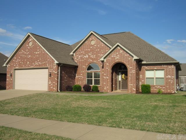 Quality open floor plan with granite counter tops, all stainless steel appliances, cozy outside covered cabana with power, comfortable private back yard, lots of storage, lots of extra room and FEMA rated safe room in the house. Close to Nutters Chapel Golf Club, minutes to schools, close to shopping and short travel to Interstate 40.
