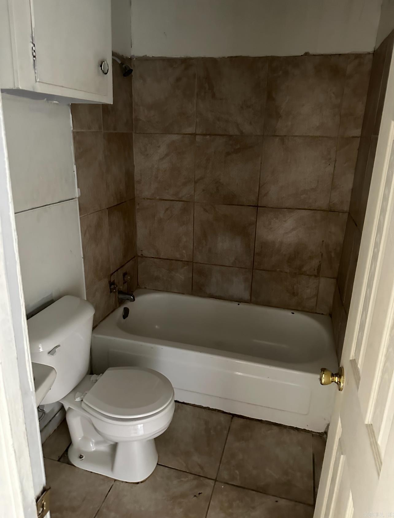 Jacksonville - Commercial Sale