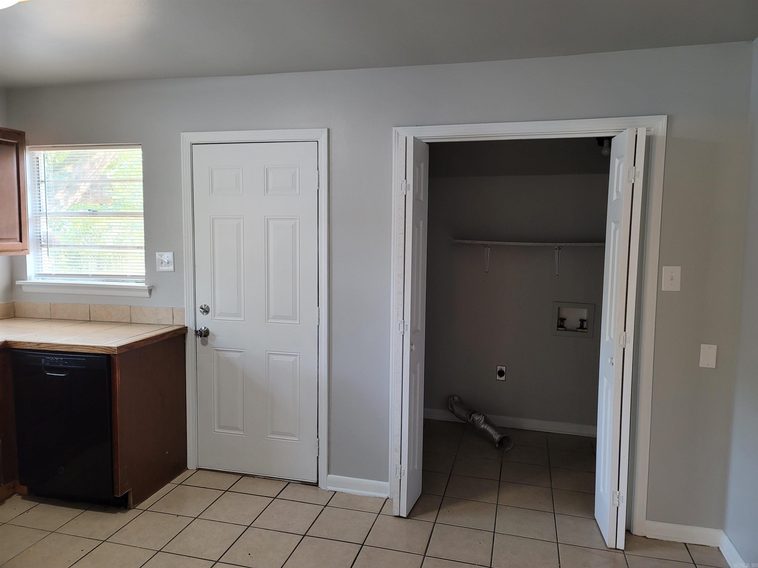 Meadow Park - Residential Lease