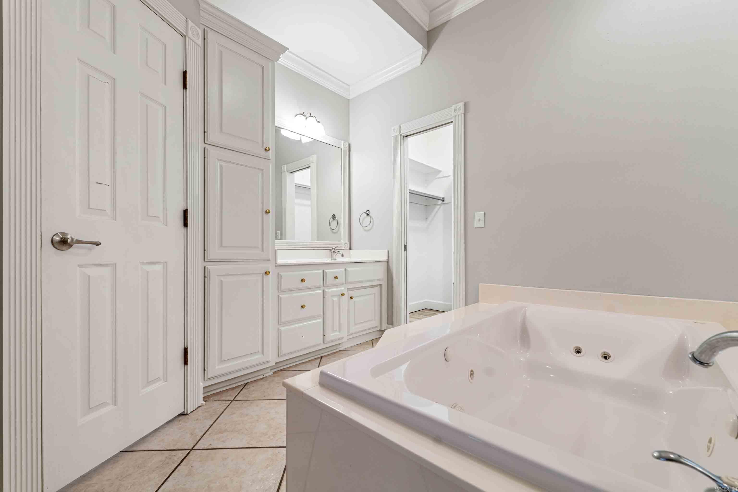 HURRICANE LAKE EST - Residential