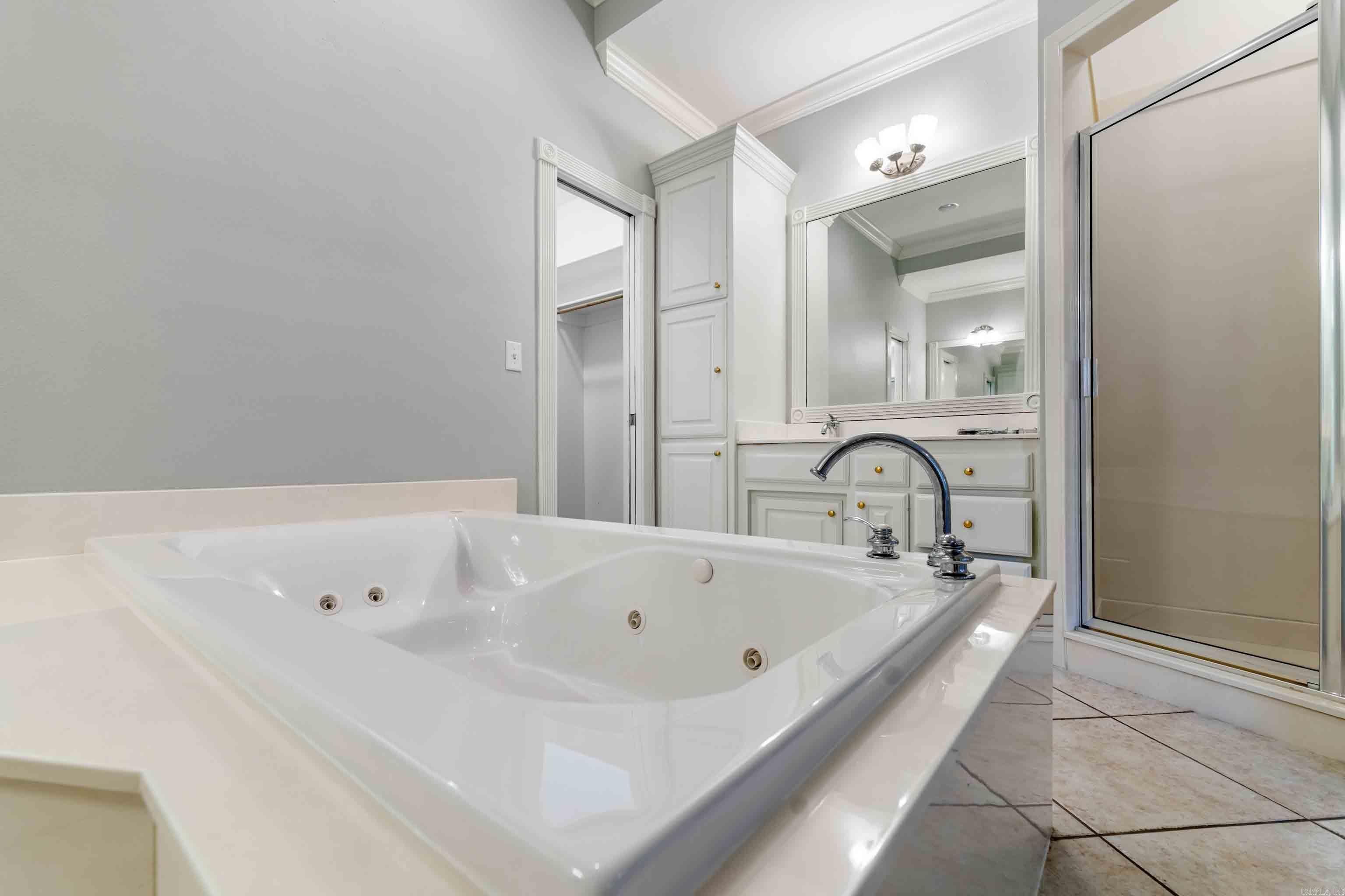 HURRICANE LAKE EST - Residential