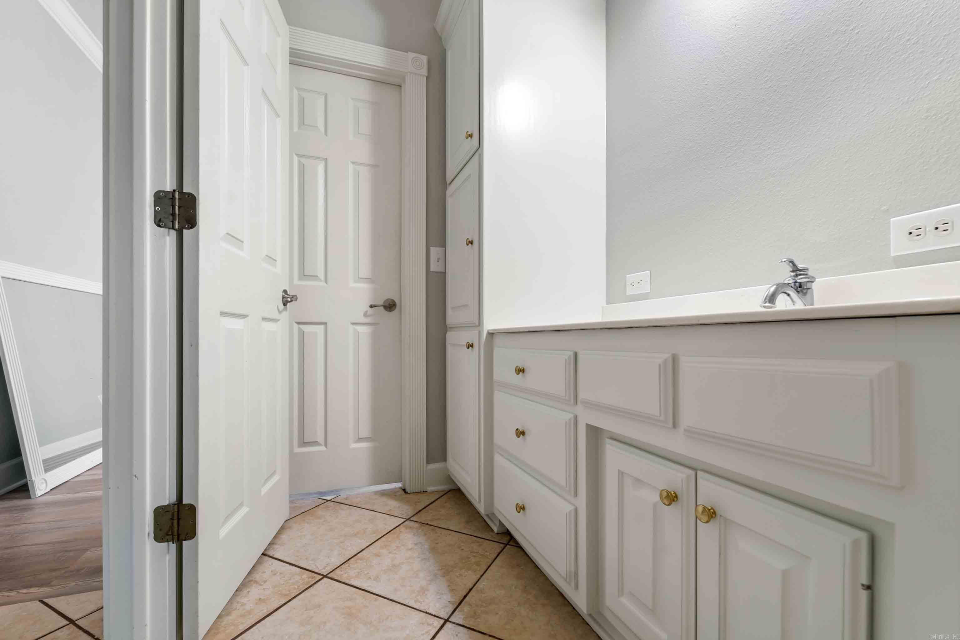 HURRICANE LAKE EST - Residential