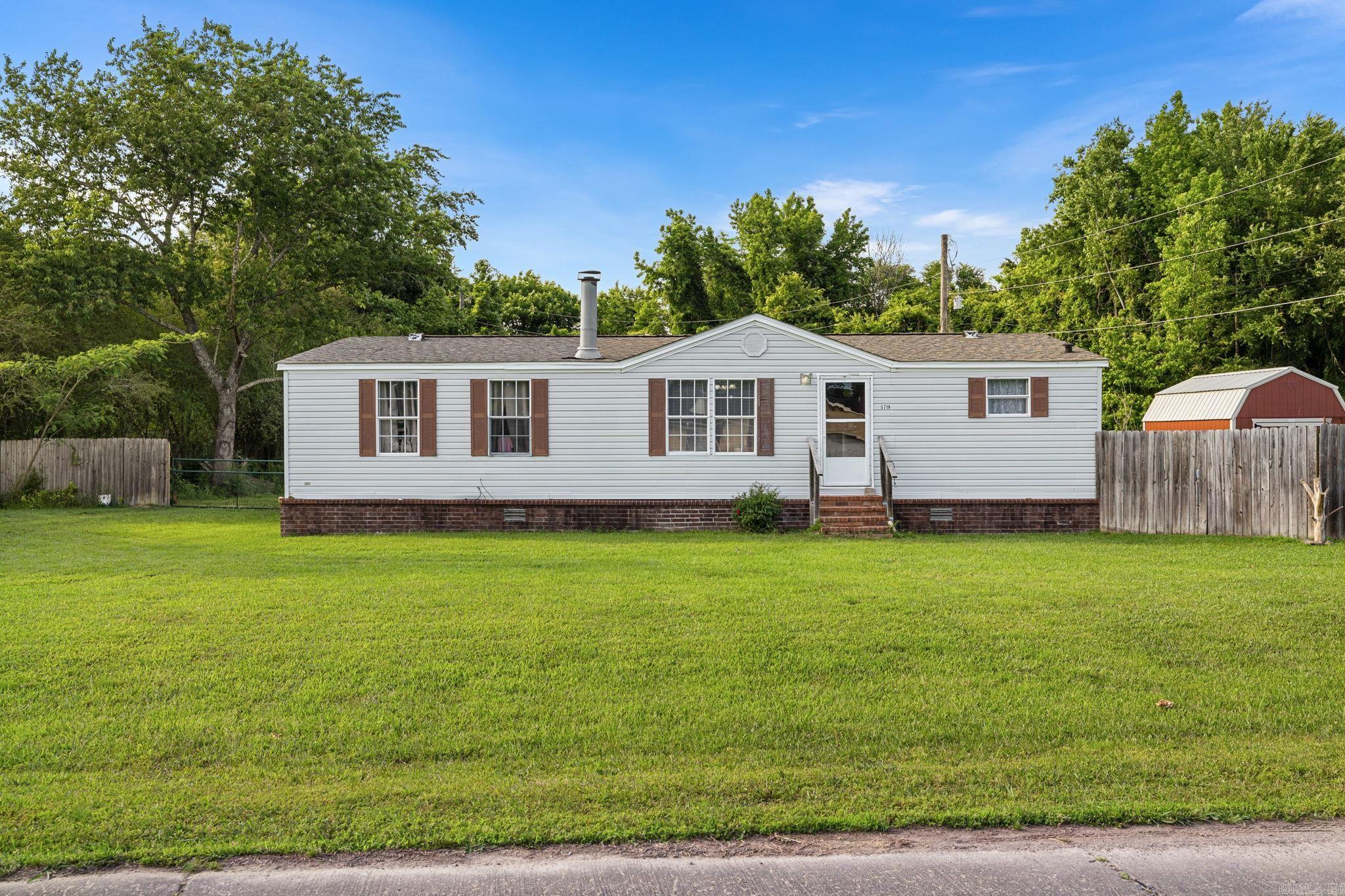BAYOU METO PLACE - Residential